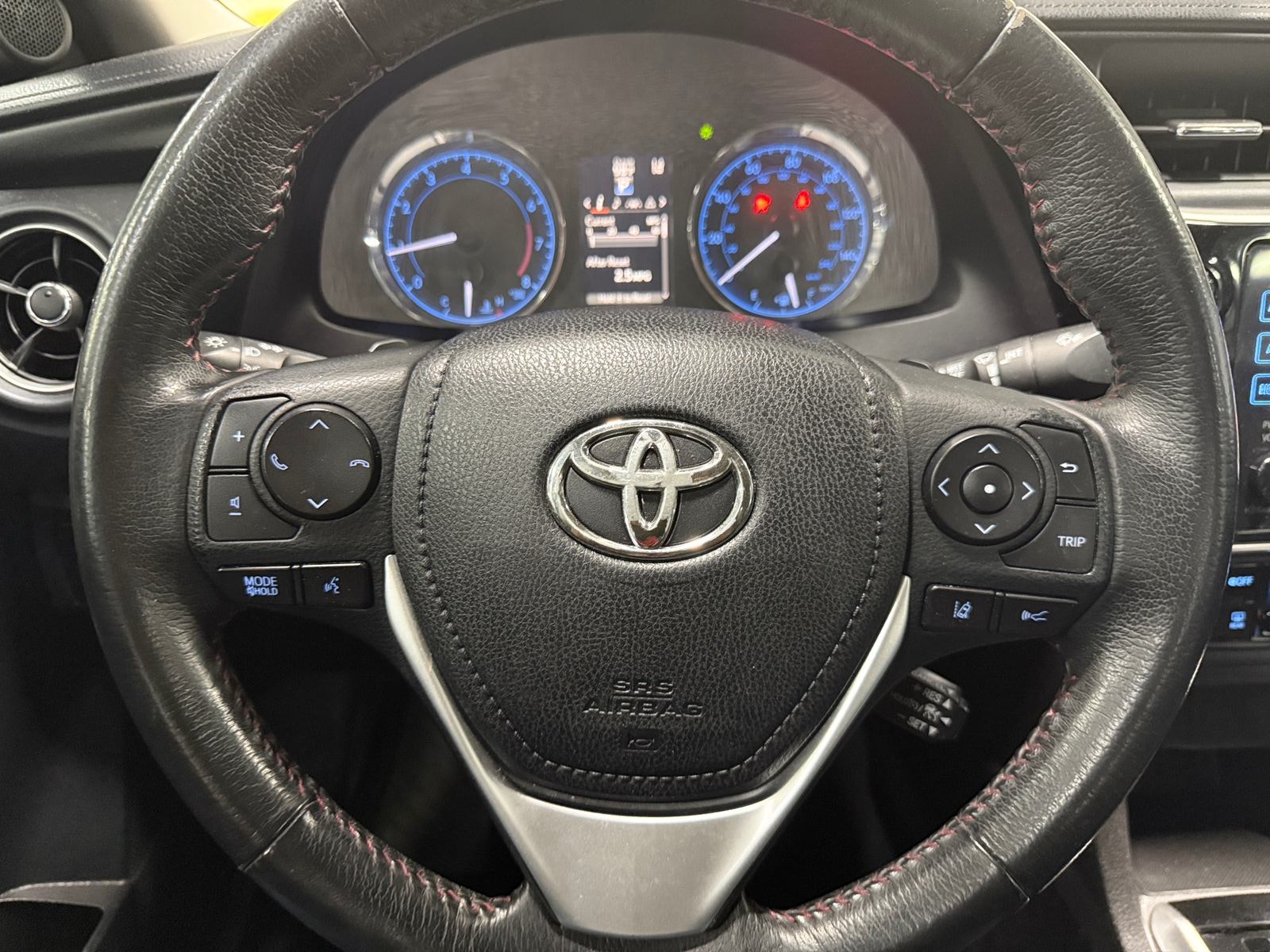Thumbnail: 2017 Toyota Corolla - 5