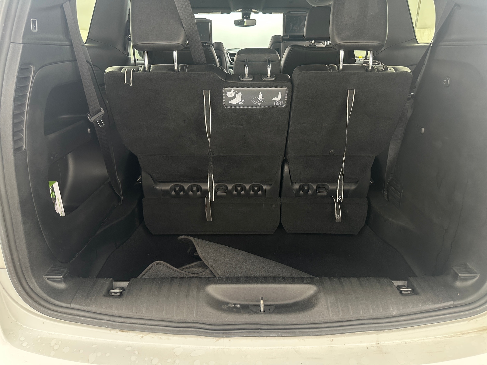 Thumbnail: 2019 Chrysler Pacifica - 6