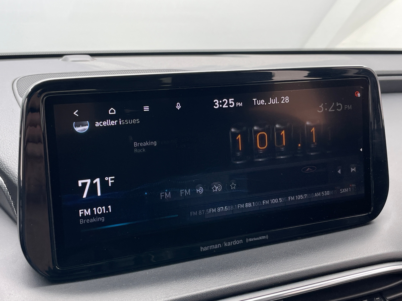 Thumbnail: 2021 Hyundai Santa Fe - 3