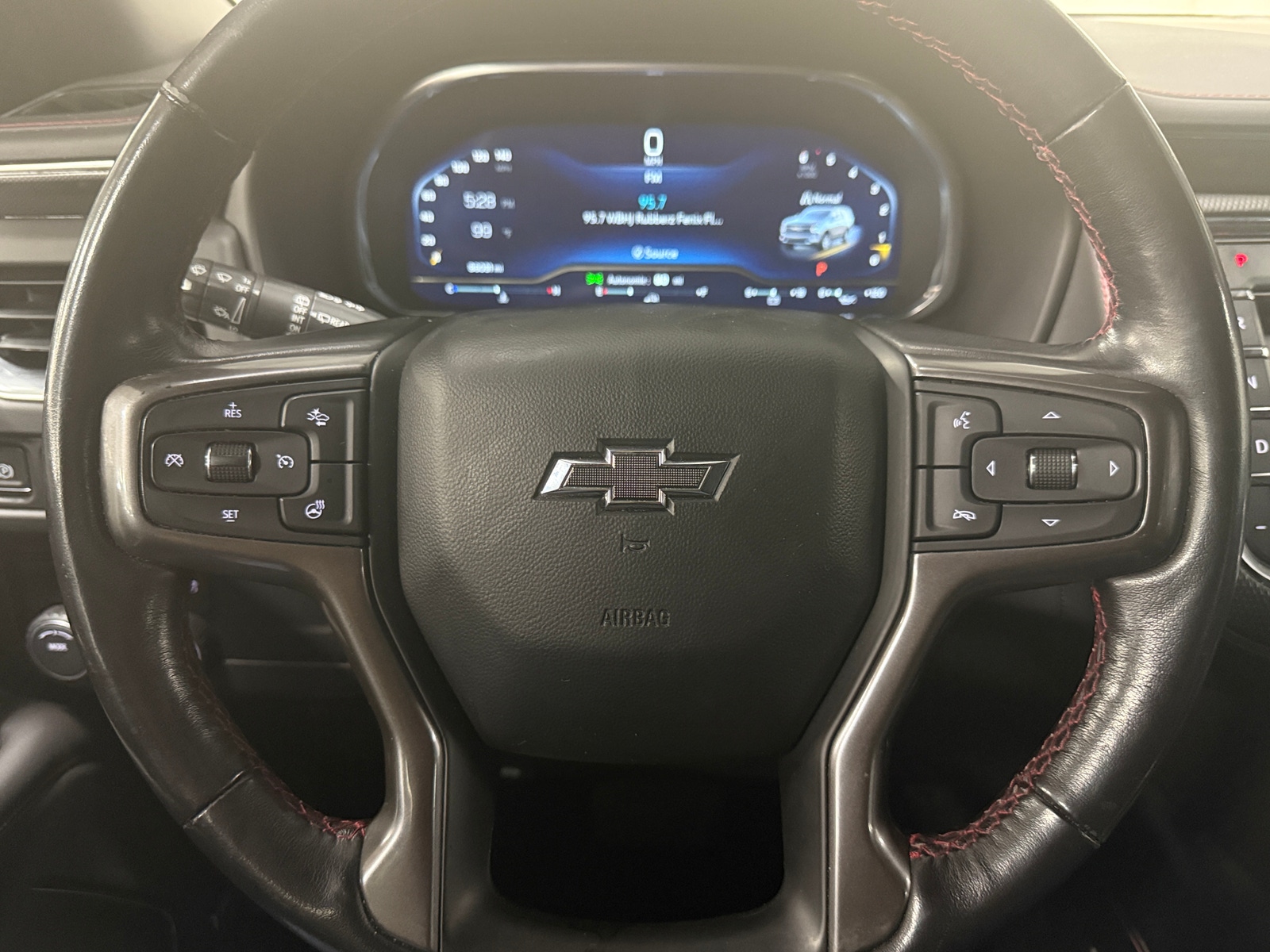 Thumbnail: 2022 Chevrolet Suburban - 4