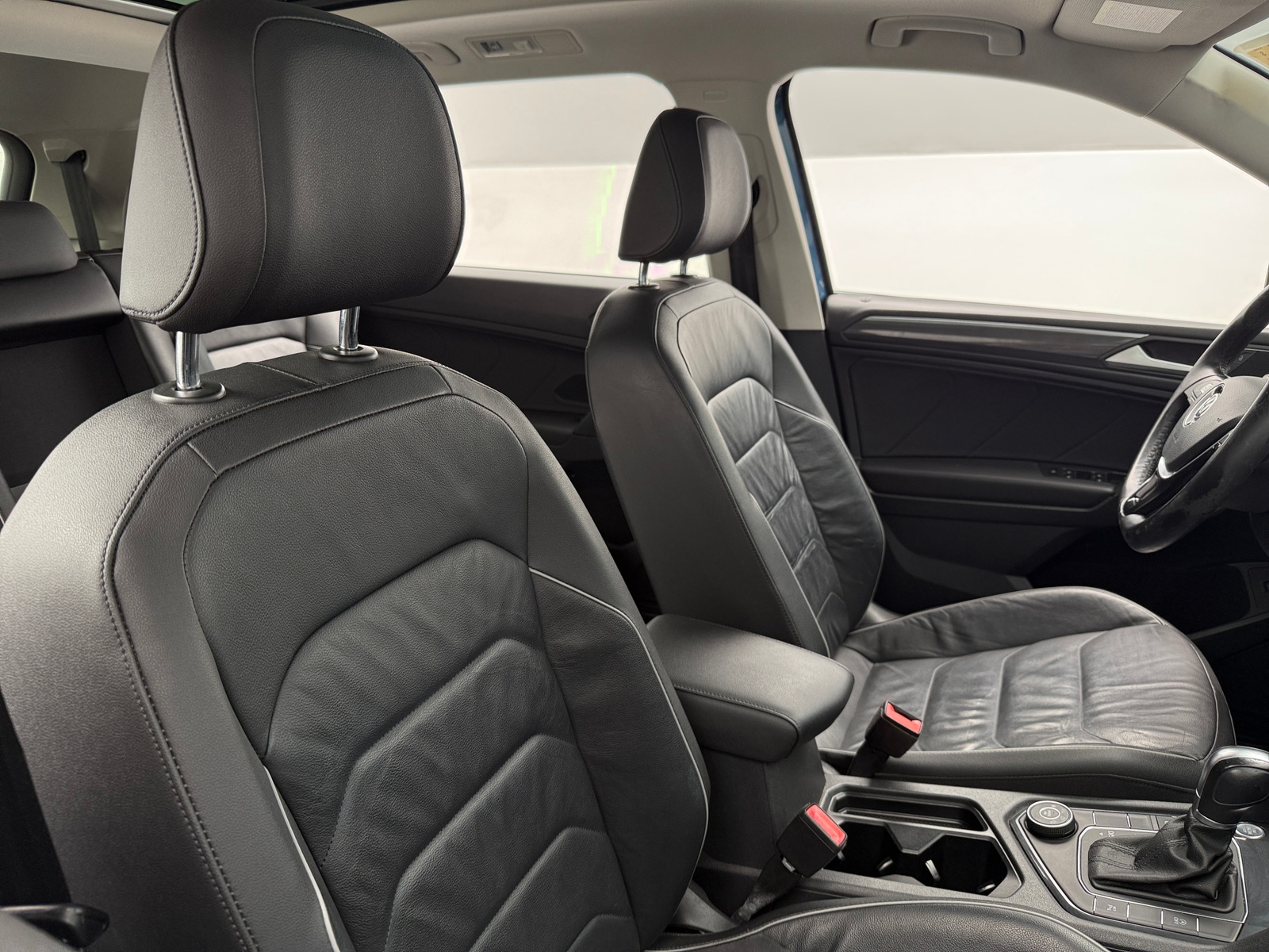 Thumbnail: 2019 Volkswagen Tiguan - 2