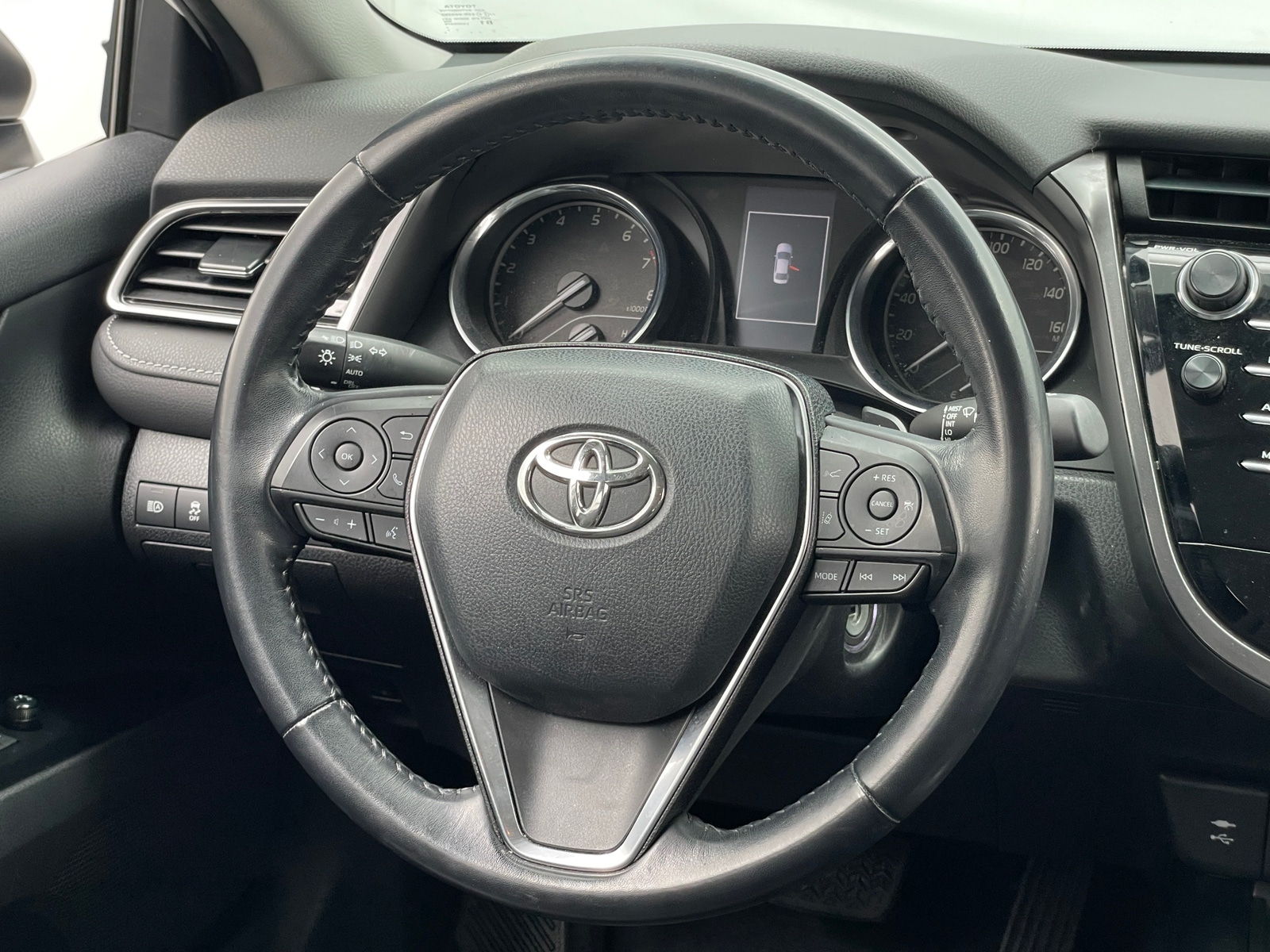 Thumbnail: 2019 Toyota Camry - 4