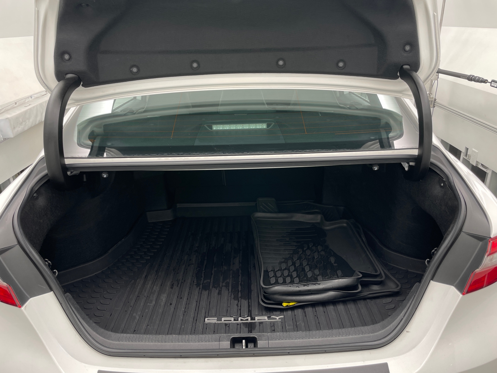 Thumbnail: 2019 Toyota Camry - 6