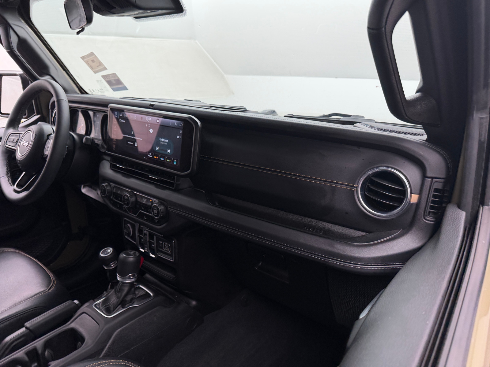 Thumbnail: 2025 Jeep Gladiator - 2