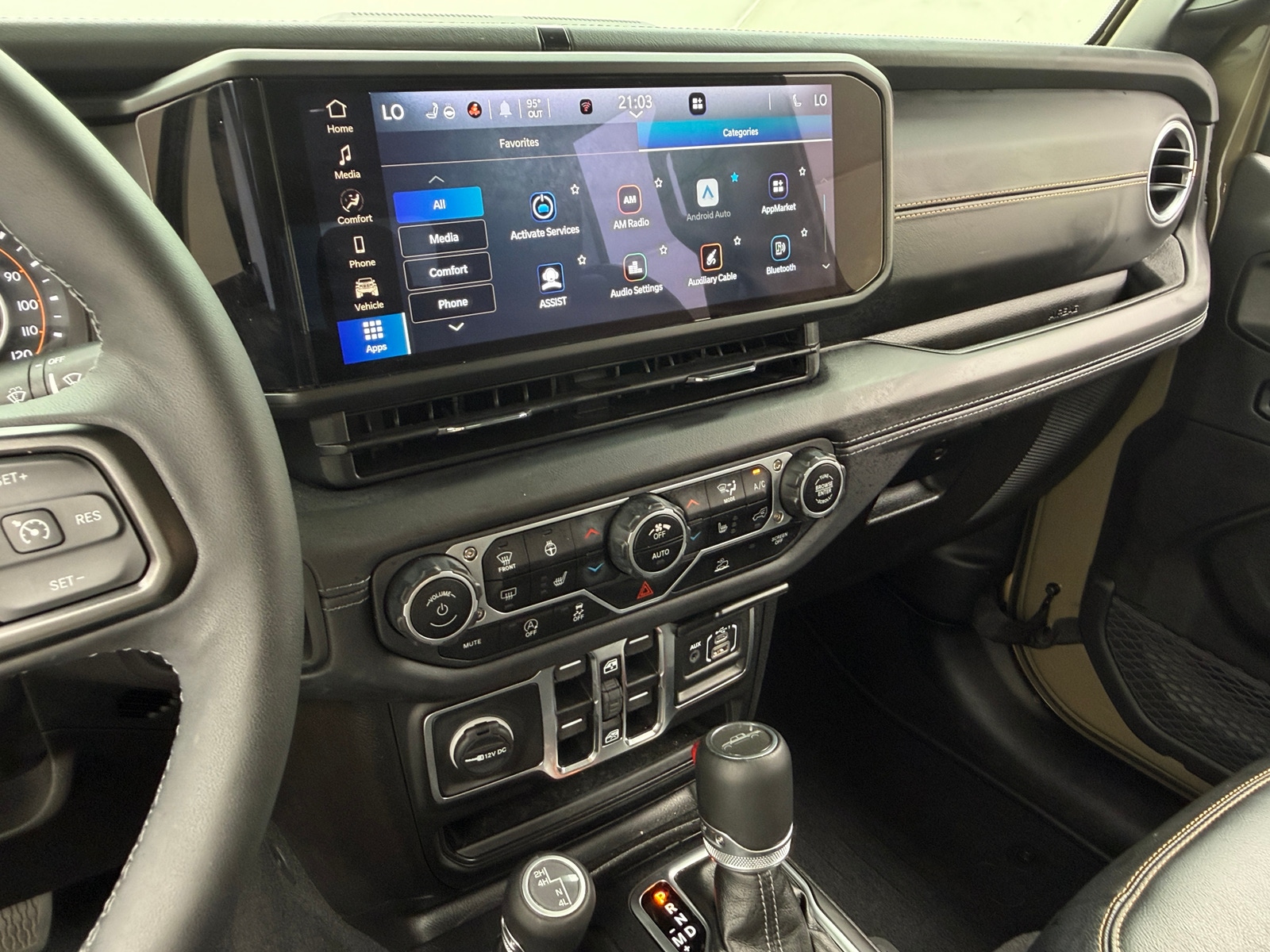 Thumbnail: 2025 Jeep Gladiator - 3