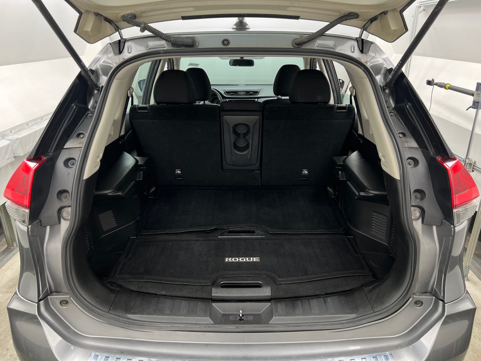 Thumbnail: 2018 Nissan Rogue - 7