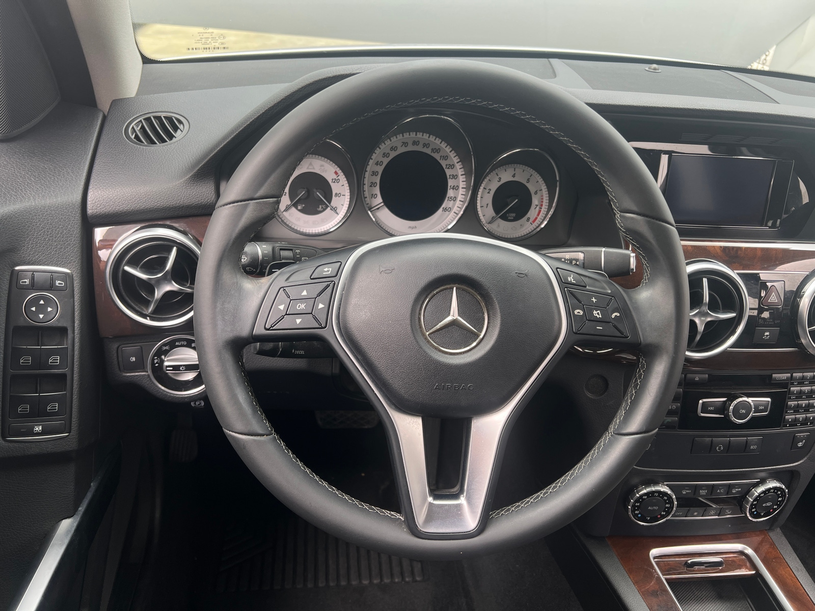 Thumbnail: 2015 Mercedes-Benz GLK - 4