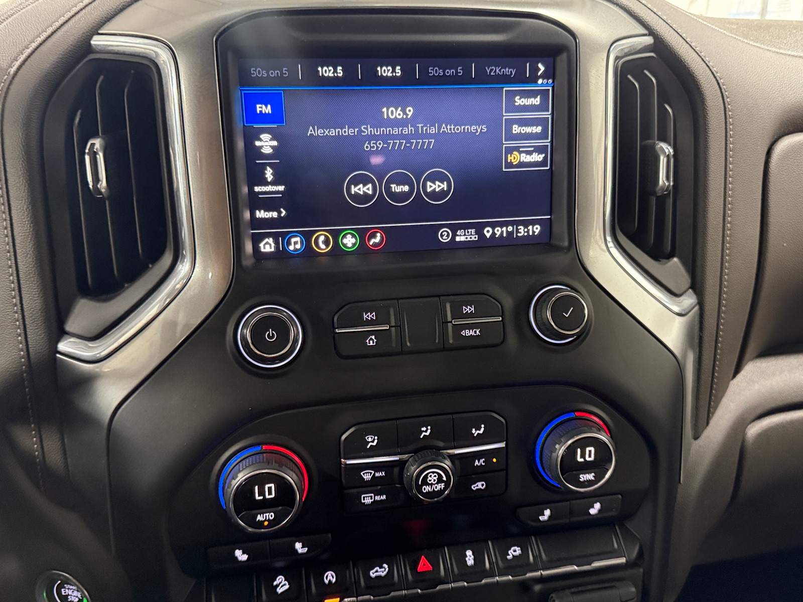 Thumbnail: 2020 Chevrolet Silverado 1500 - 4