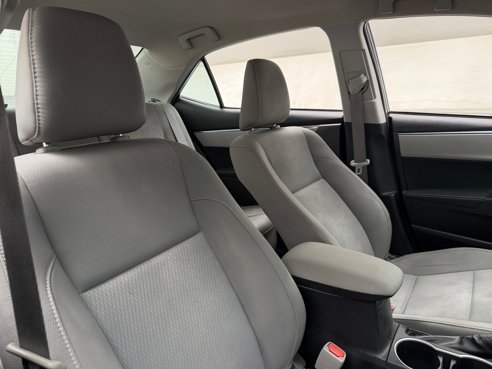 Thumbnail: 2016 Toyota Corolla - 2