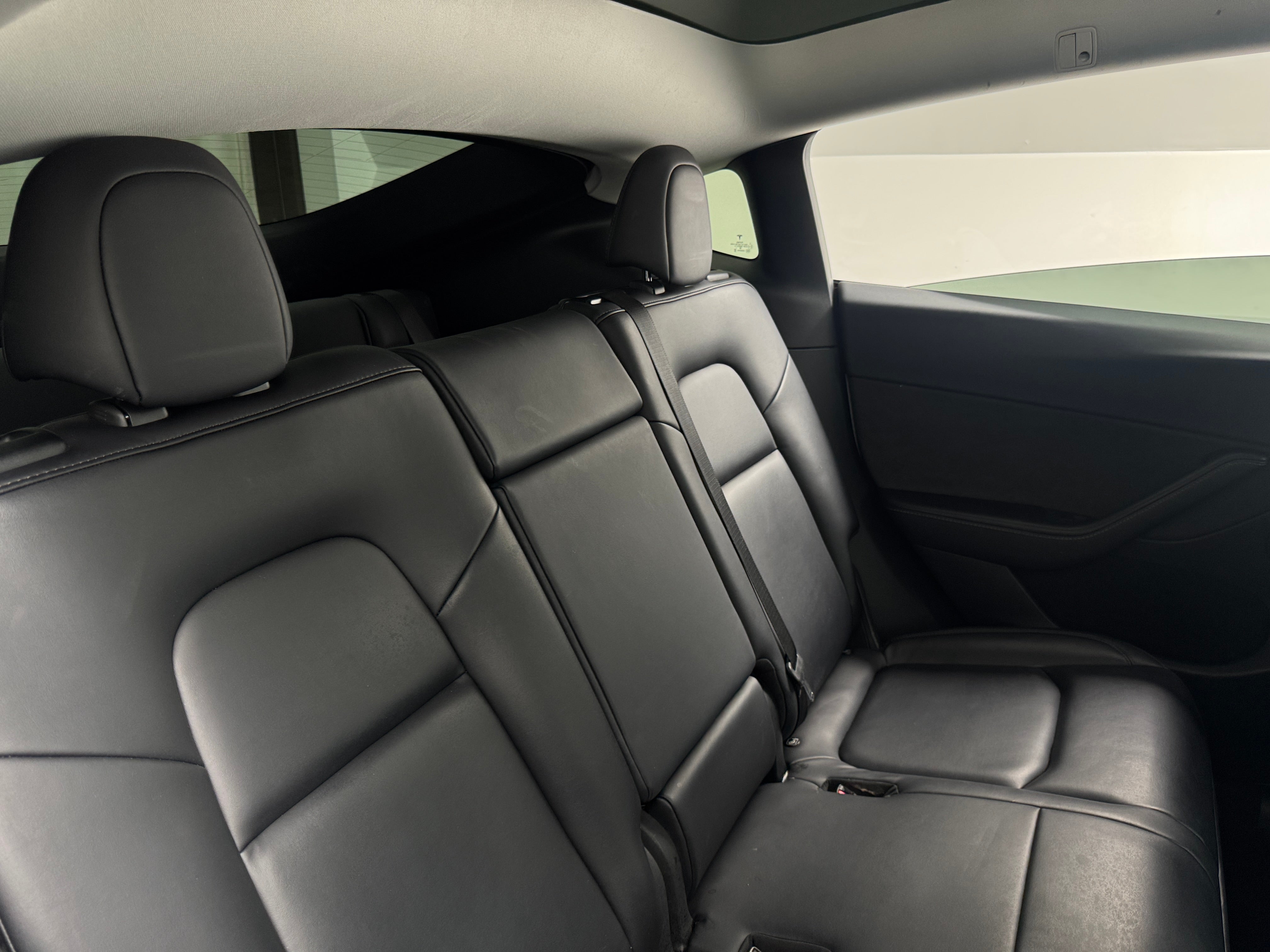 Used 2021 Tesla Model Y Long Range with VIN 5YJYGAEEXMF198912 for sale in Pewaukee, WI