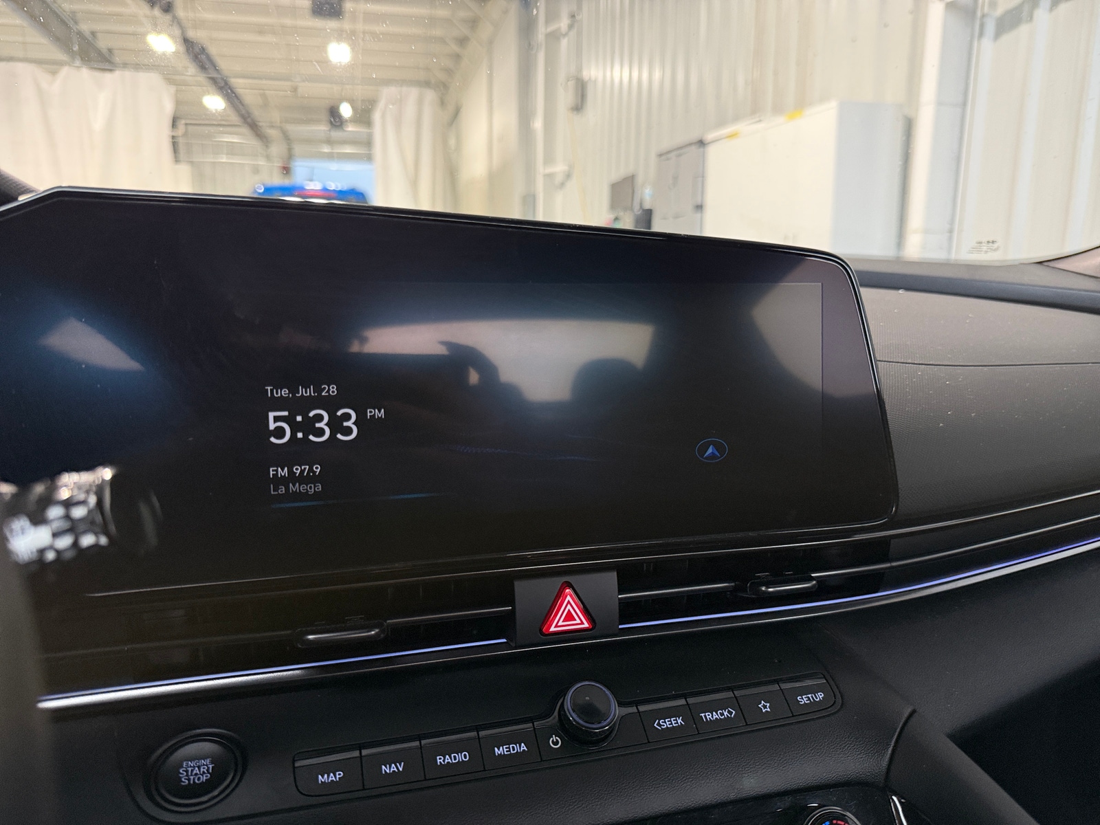 Thumbnail: 2023 Hyundai Elantra - 3