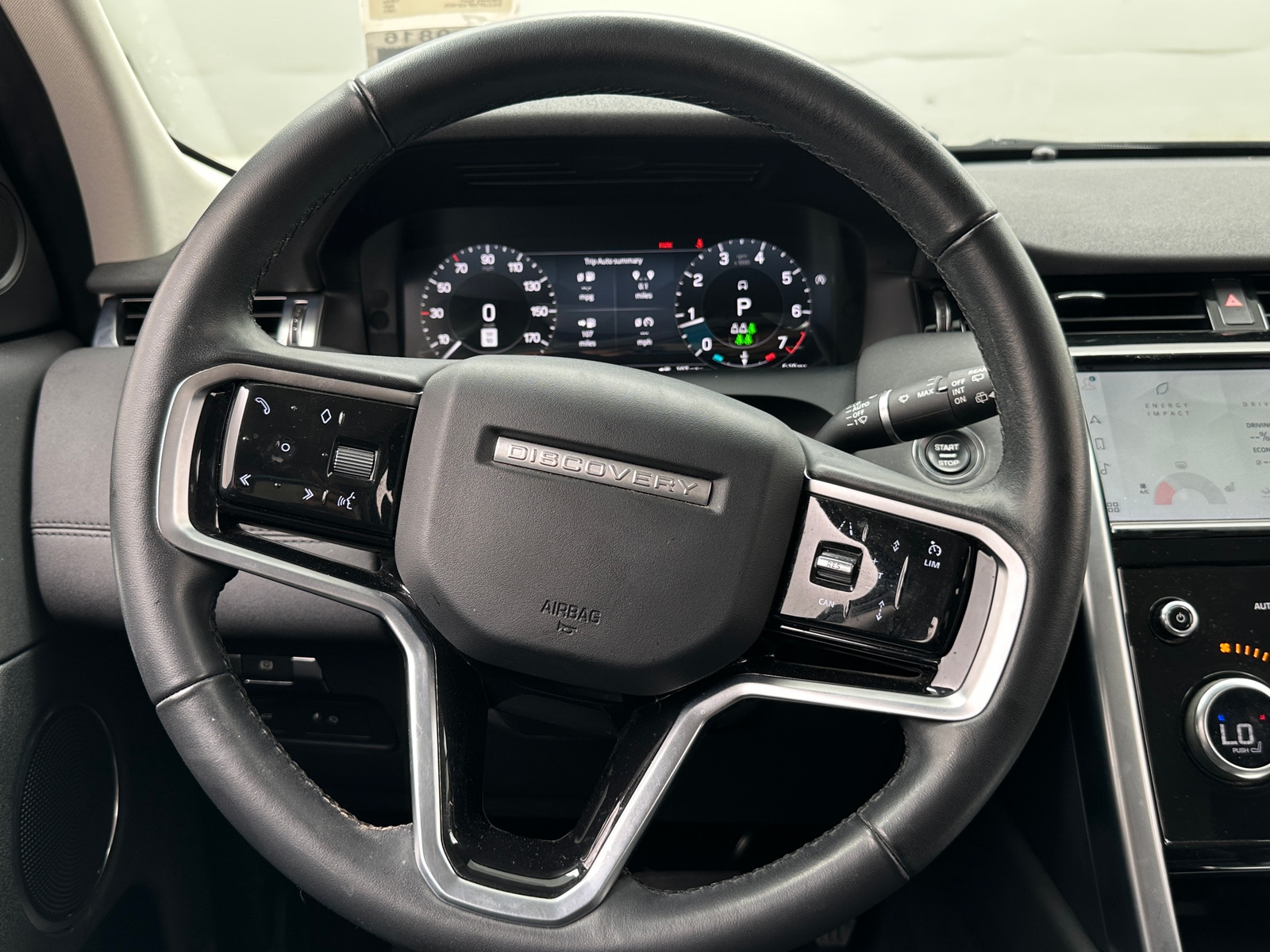 Thumbnail: 2023 Land Rover Discovery Sport - 4