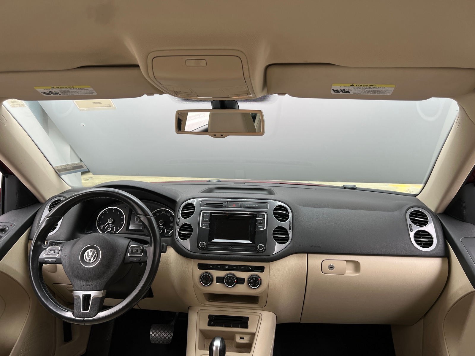 Thumbnail: 2016 Volkswagen Tiguan - 3