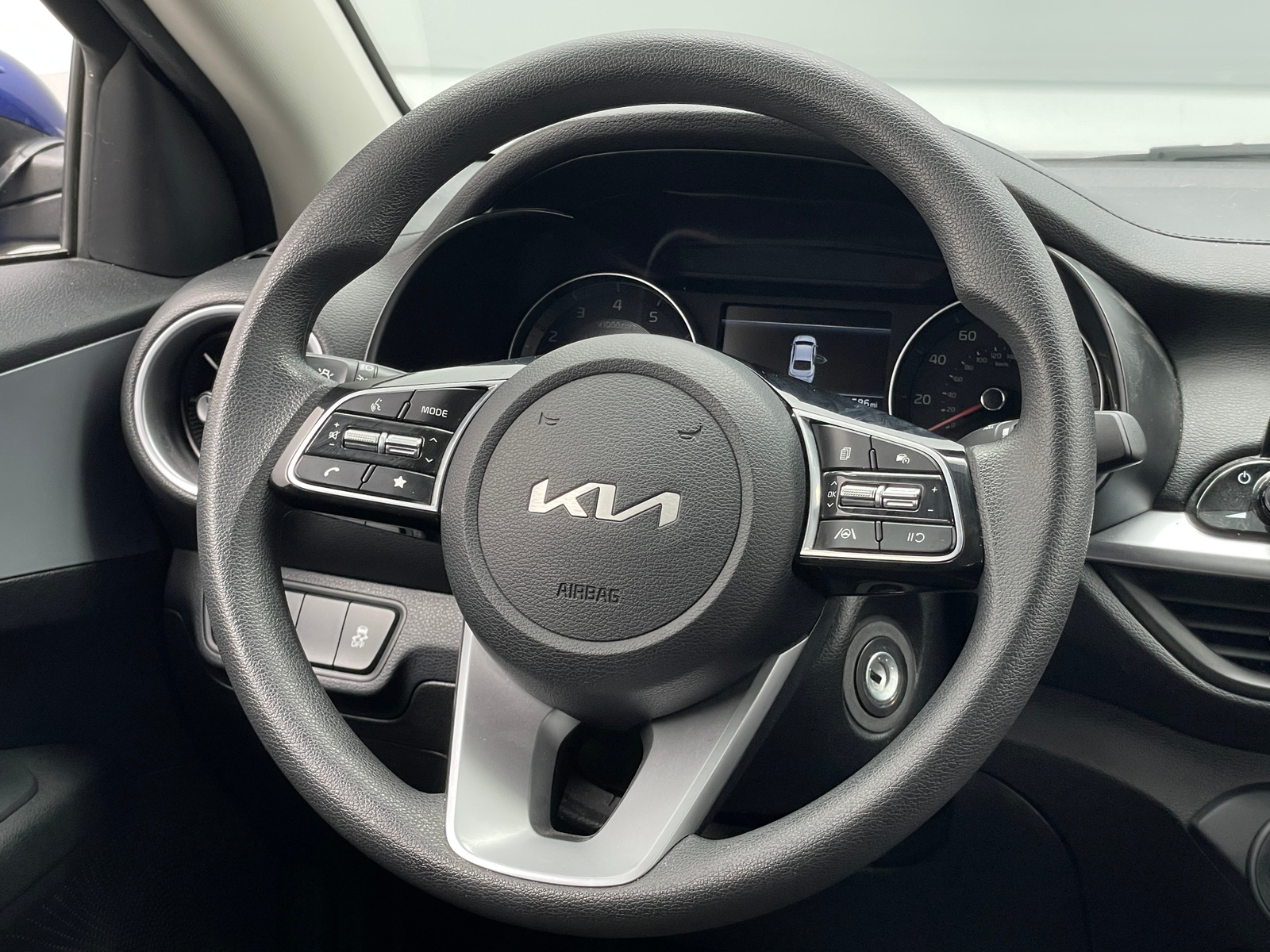 Thumbnail: 2023 Kia Forte - 5
