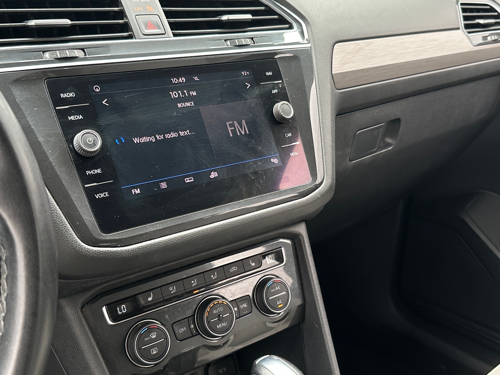 Thumbnail: 2019 Volkswagen Tiguan - 3