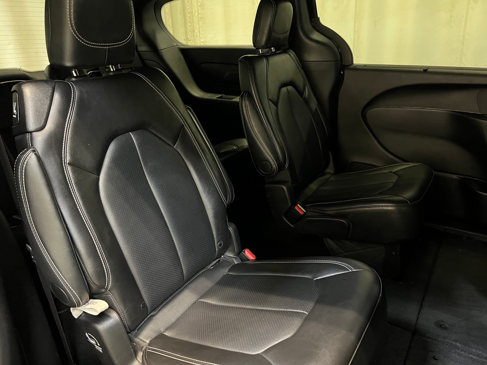 Thumbnail: 2025 Chrysler Pacifica - 5
