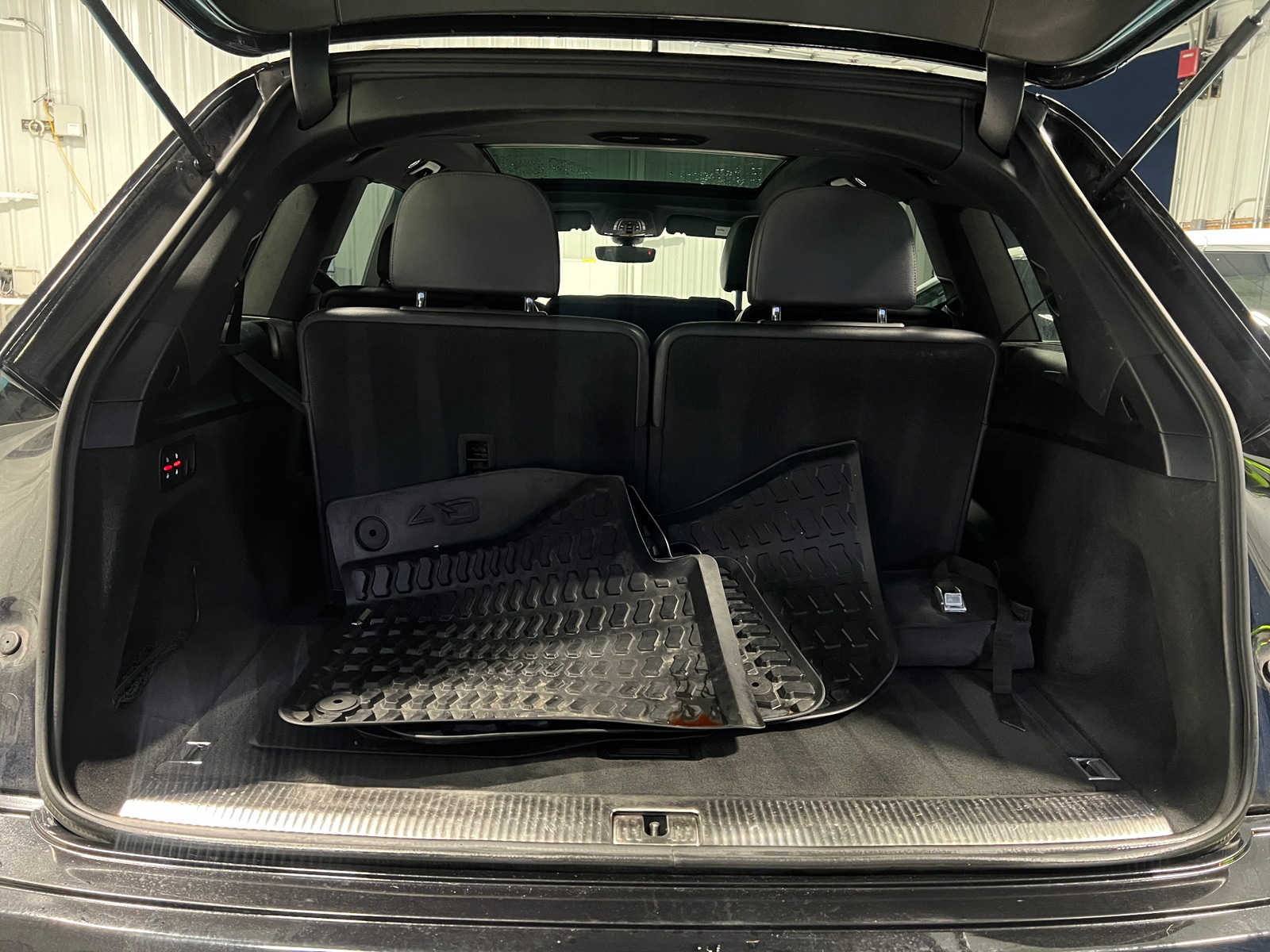 Thumbnail: 2017 Audi Q7 - 7
