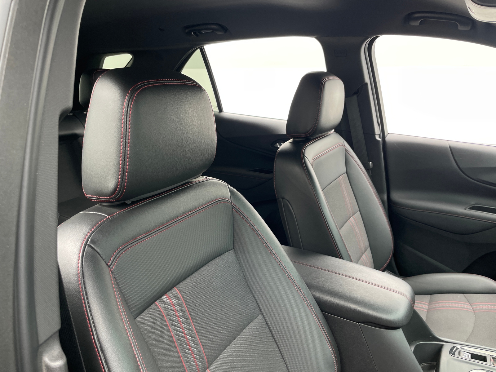 Thumbnail: 2022 Chevrolet Equinox - 2