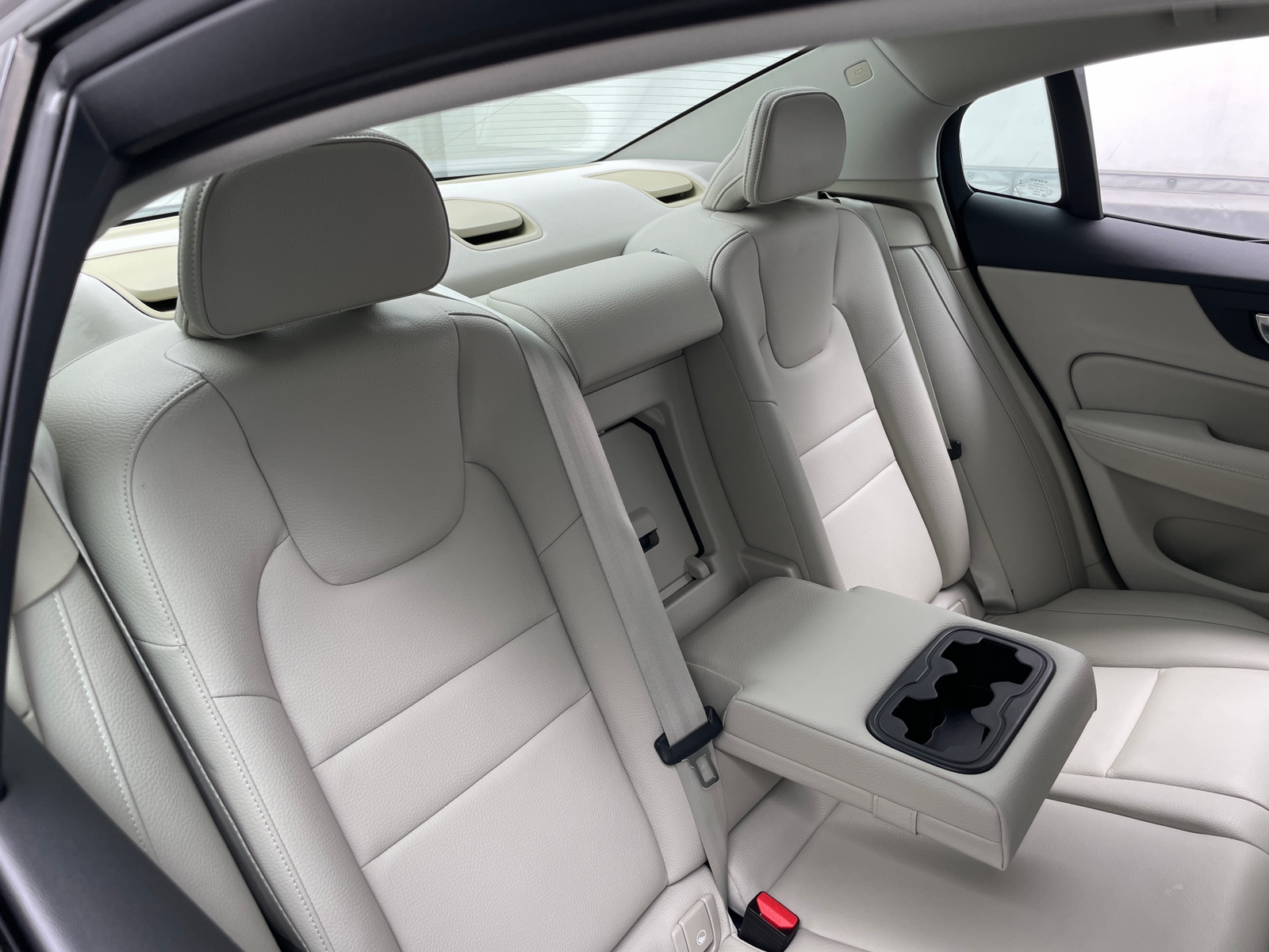 Thumbnail: 2019 Volvo S60 - 5