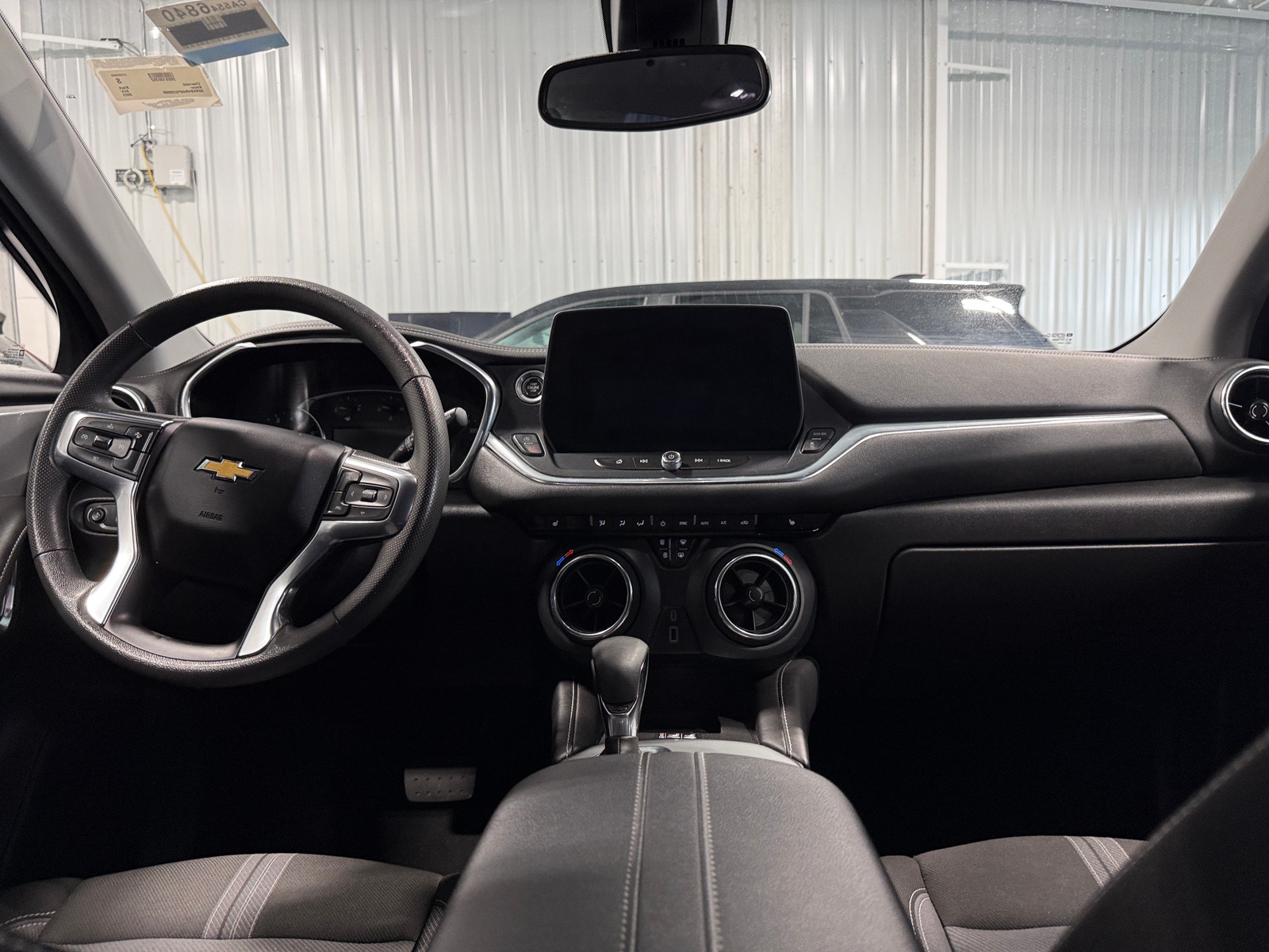 Thumbnail: 2023 Chevrolet Blazer - 3