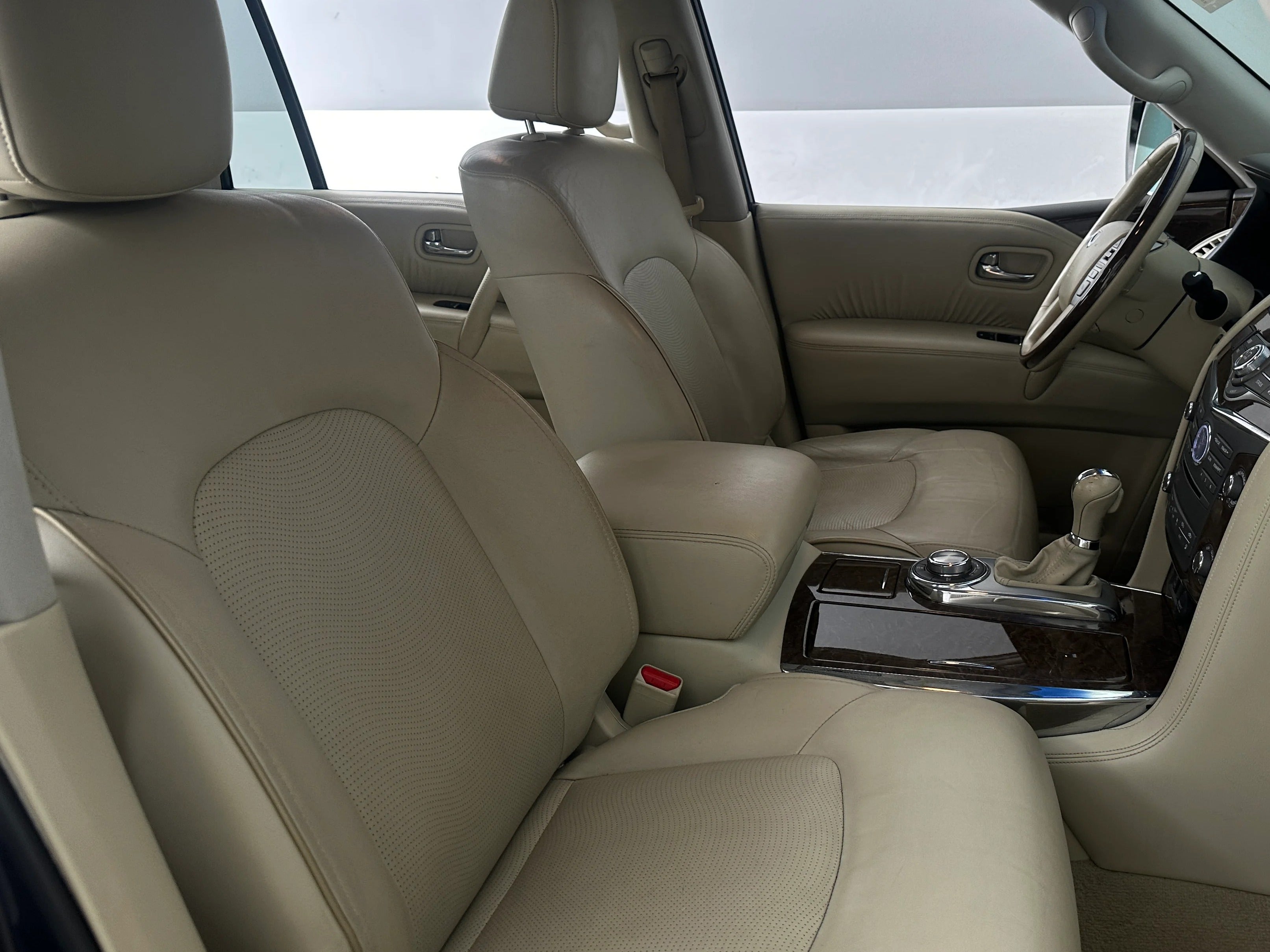 2016 INFINITI QX80