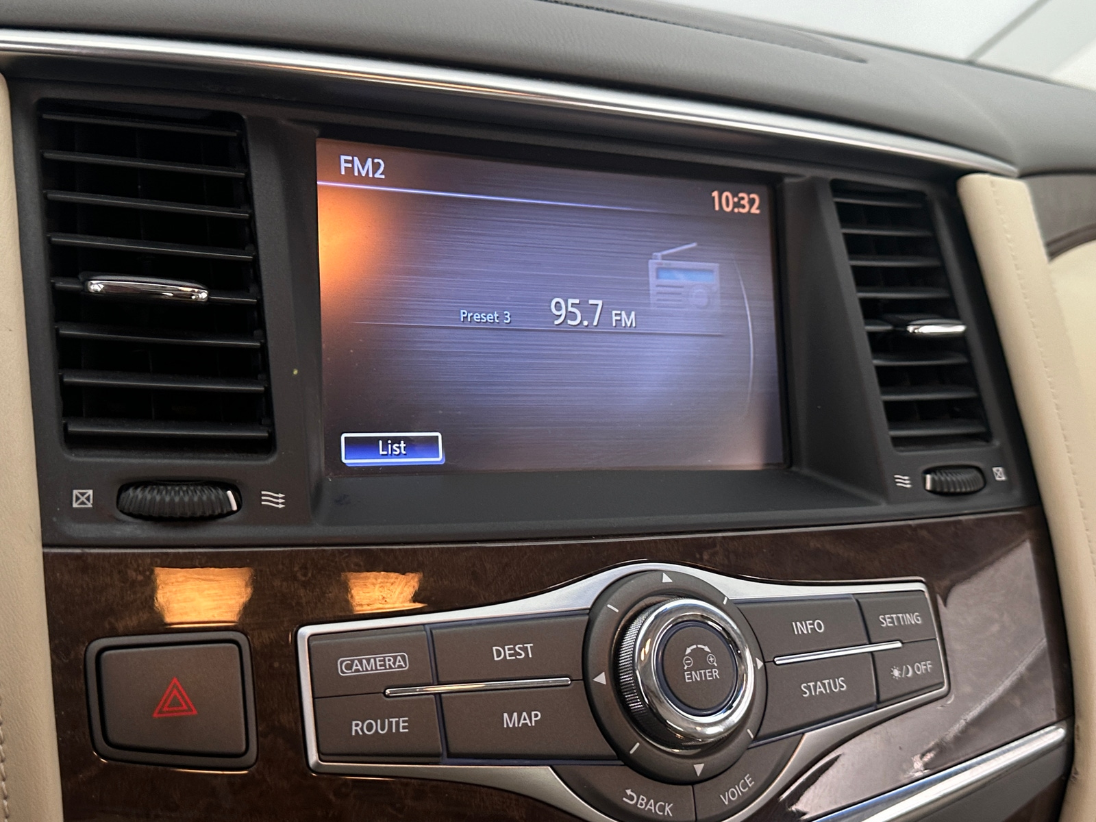 Thumbnail: 2016 INFINITI QX80 - 3