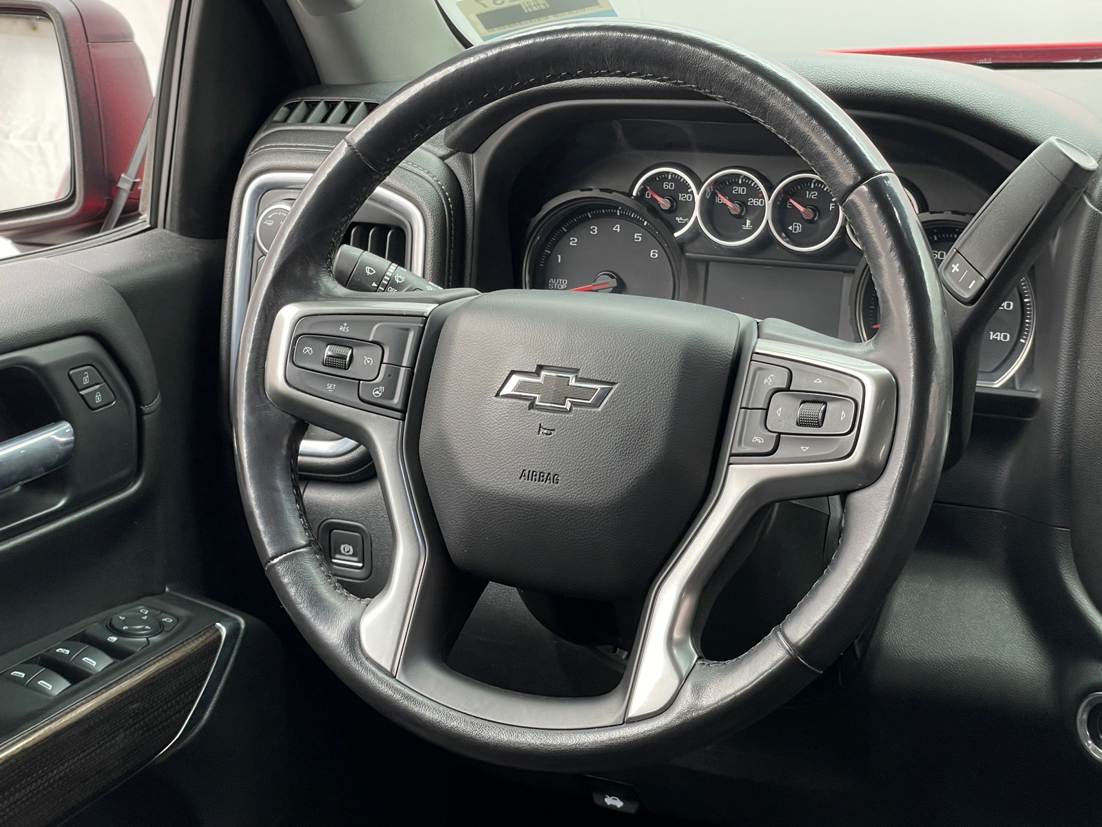 Thumbnail: 2020 Chevrolet Silverado 1500 - 5