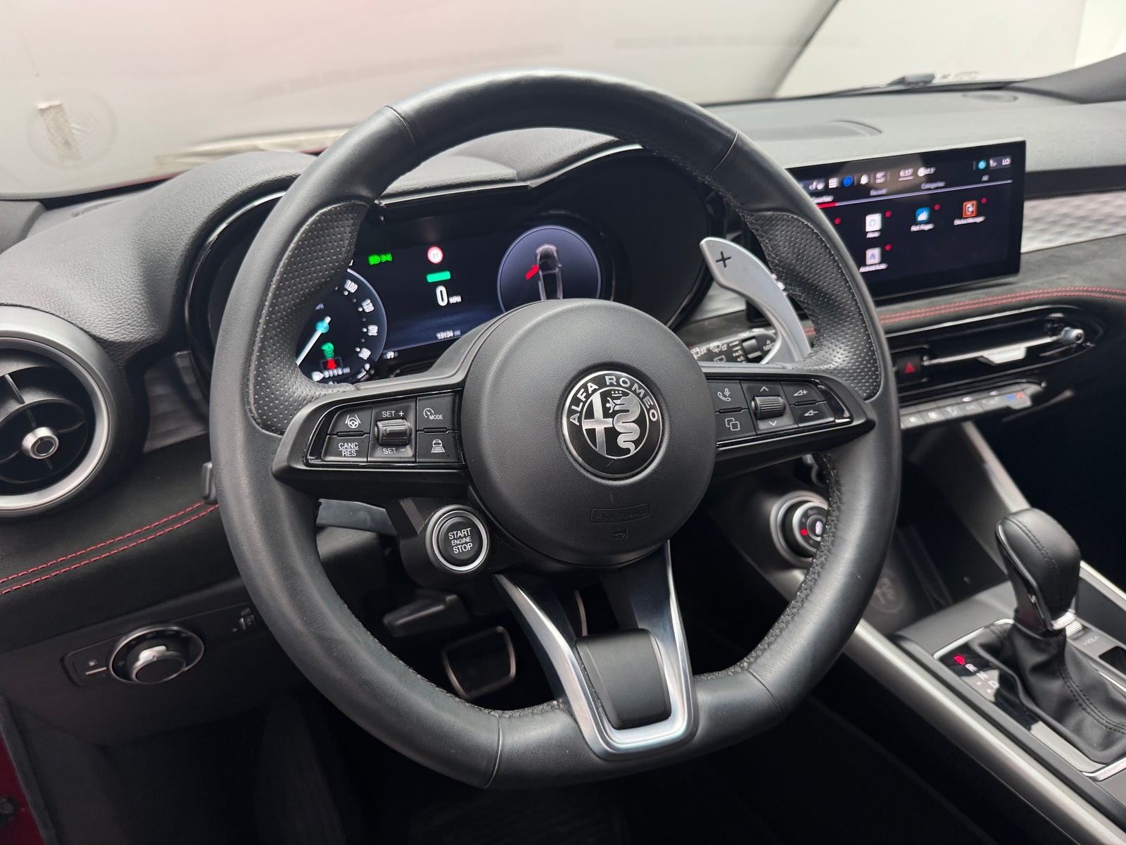 Thumbnail: 2024 Alfa Romeo Tonale - 4