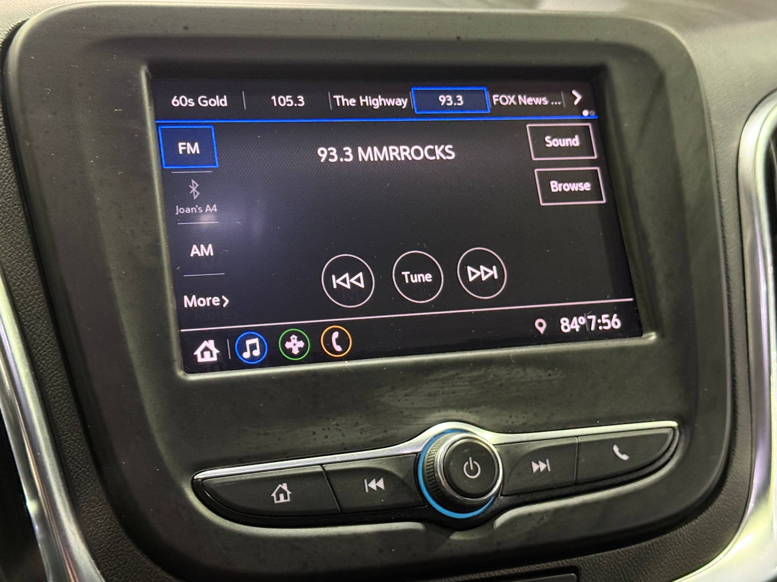 Thumbnail: 2021 Chevrolet Equinox - 4
