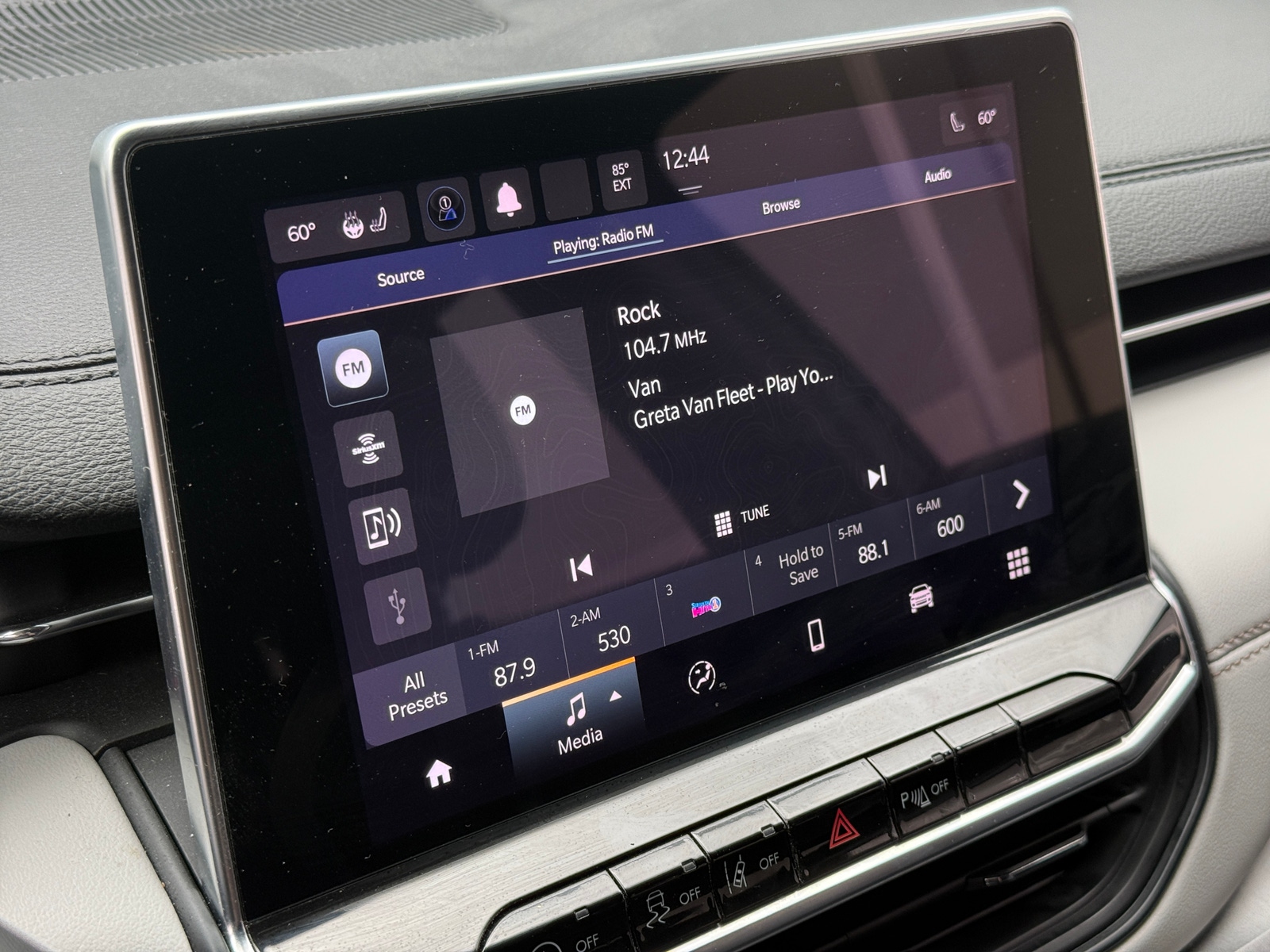 Thumbnail: 2023 Jeep Compass - 3