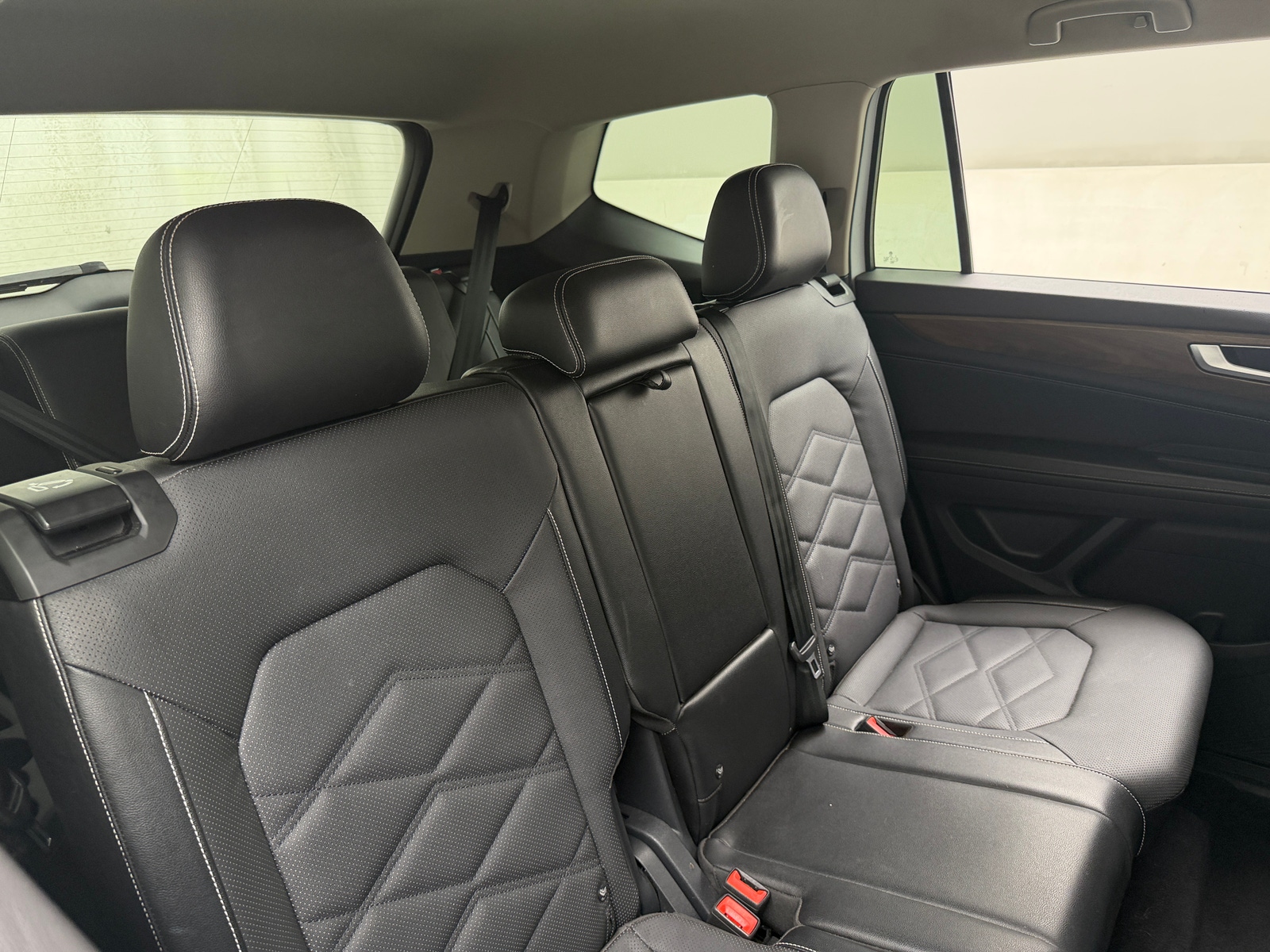 Thumbnail: 2024 Volkswagen Atlas - 5