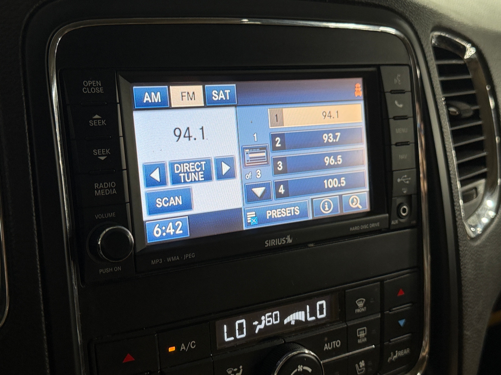 Thumbnail: 2013 Dodge Durango - 3