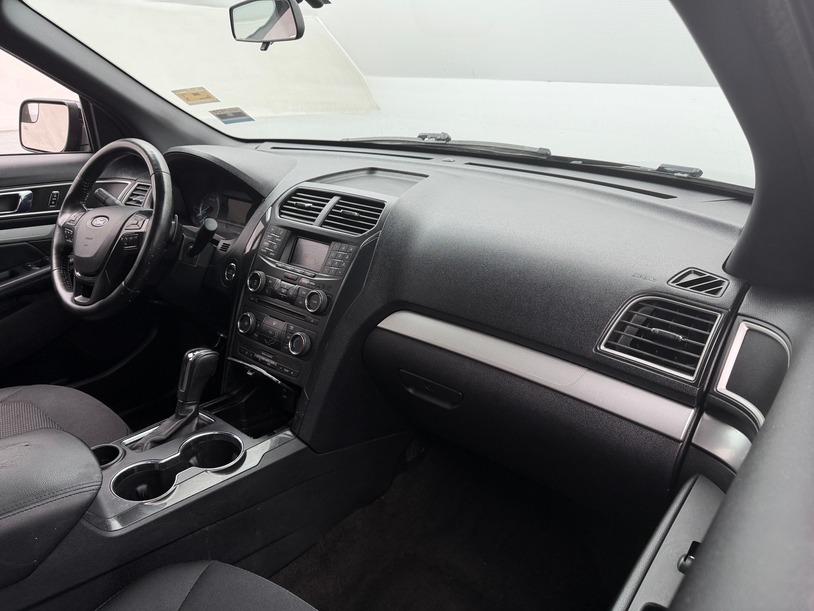 Thumbnail: 2017 Ford Explorer - 3
