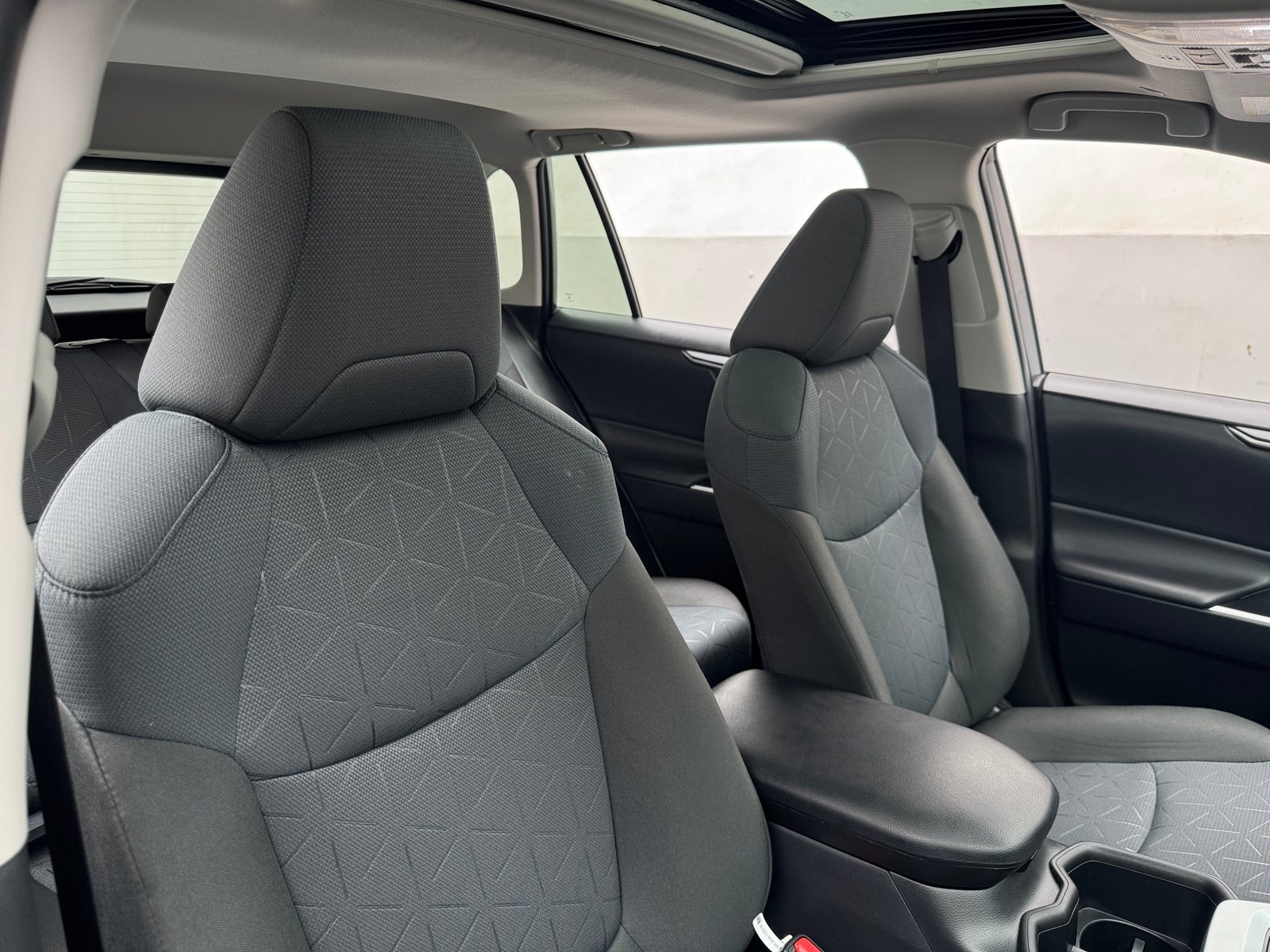 Thumbnail: 2025 Toyota RAV4 - 2