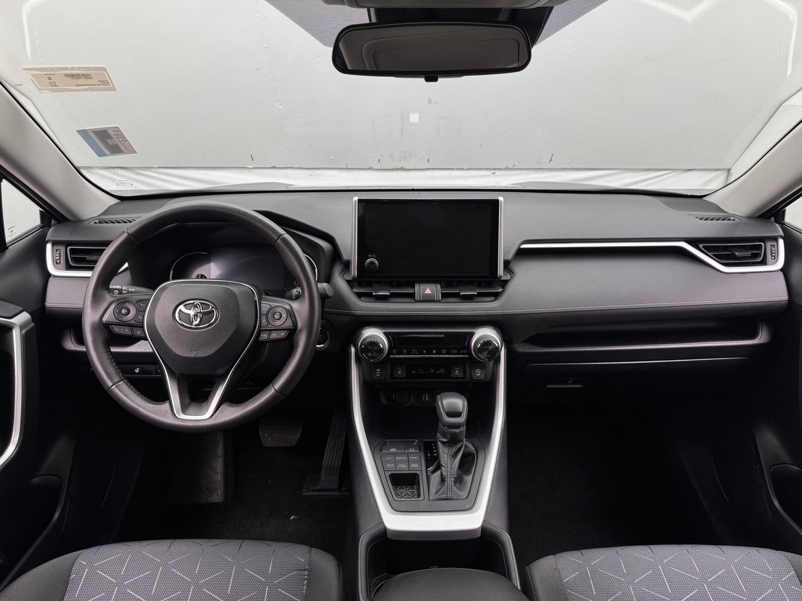 Thumbnail: 2025 Toyota RAV4 - 3