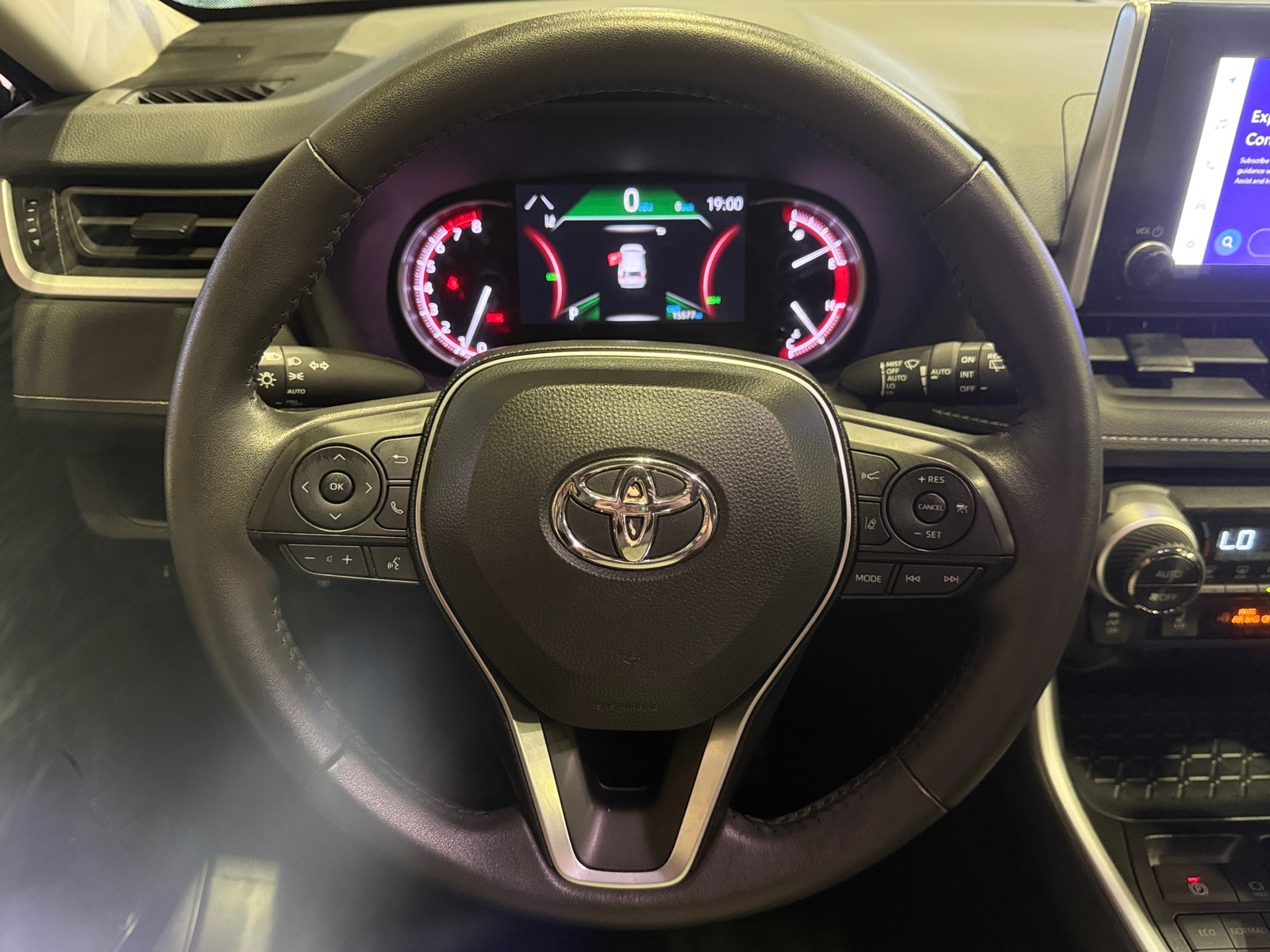 Thumbnail: 2025 Toyota RAV4 - 5