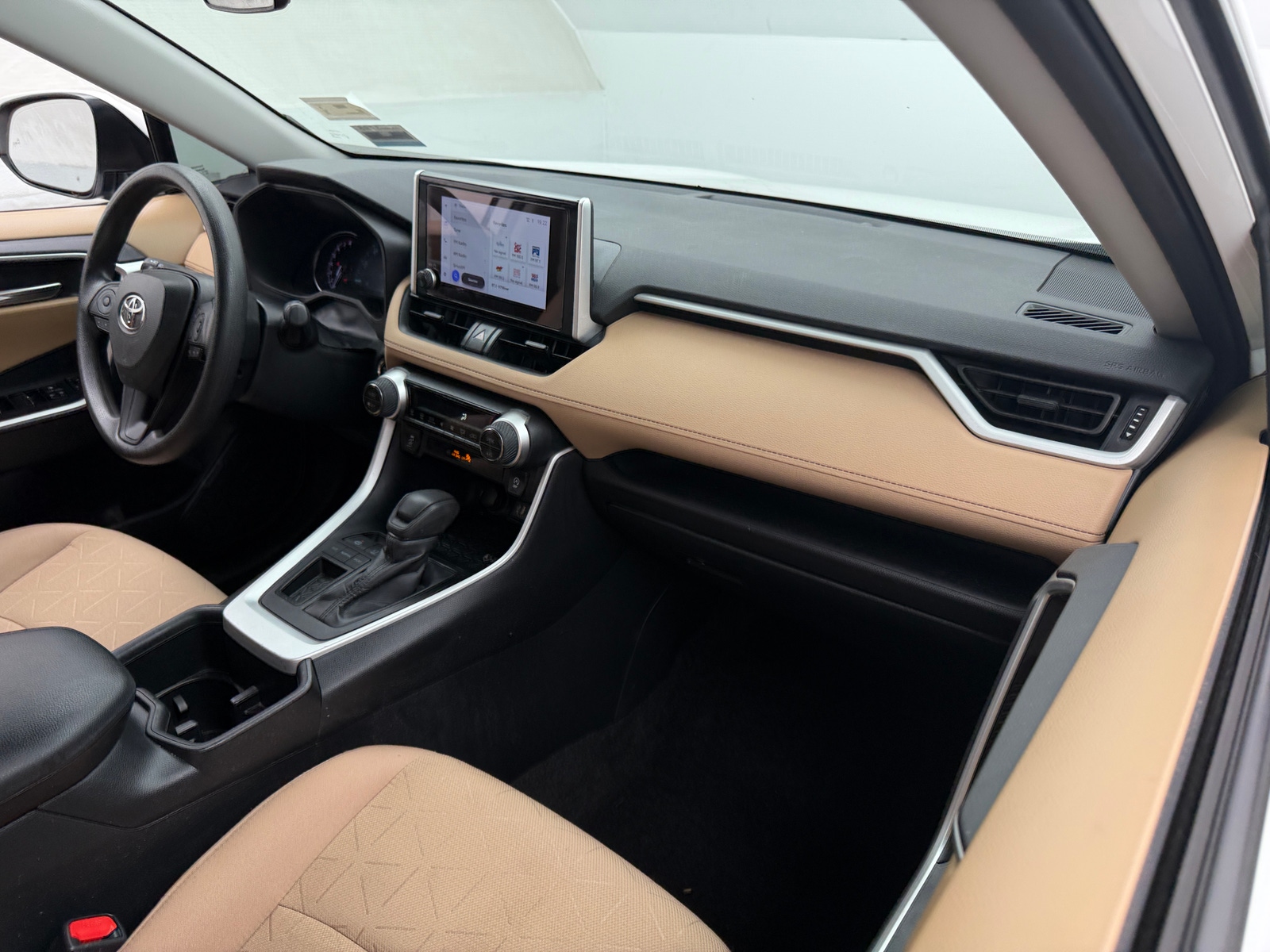 Thumbnail: 2024 Toyota RAV4 - 3