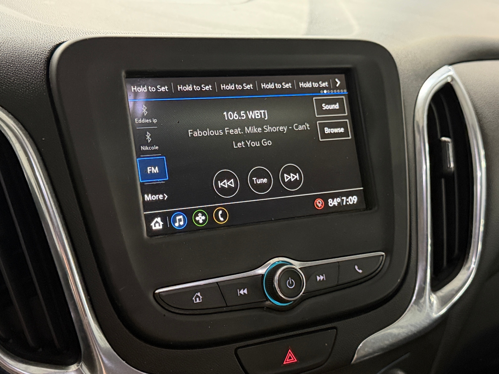 Thumbnail: 2019 Chevrolet Equinox - 4