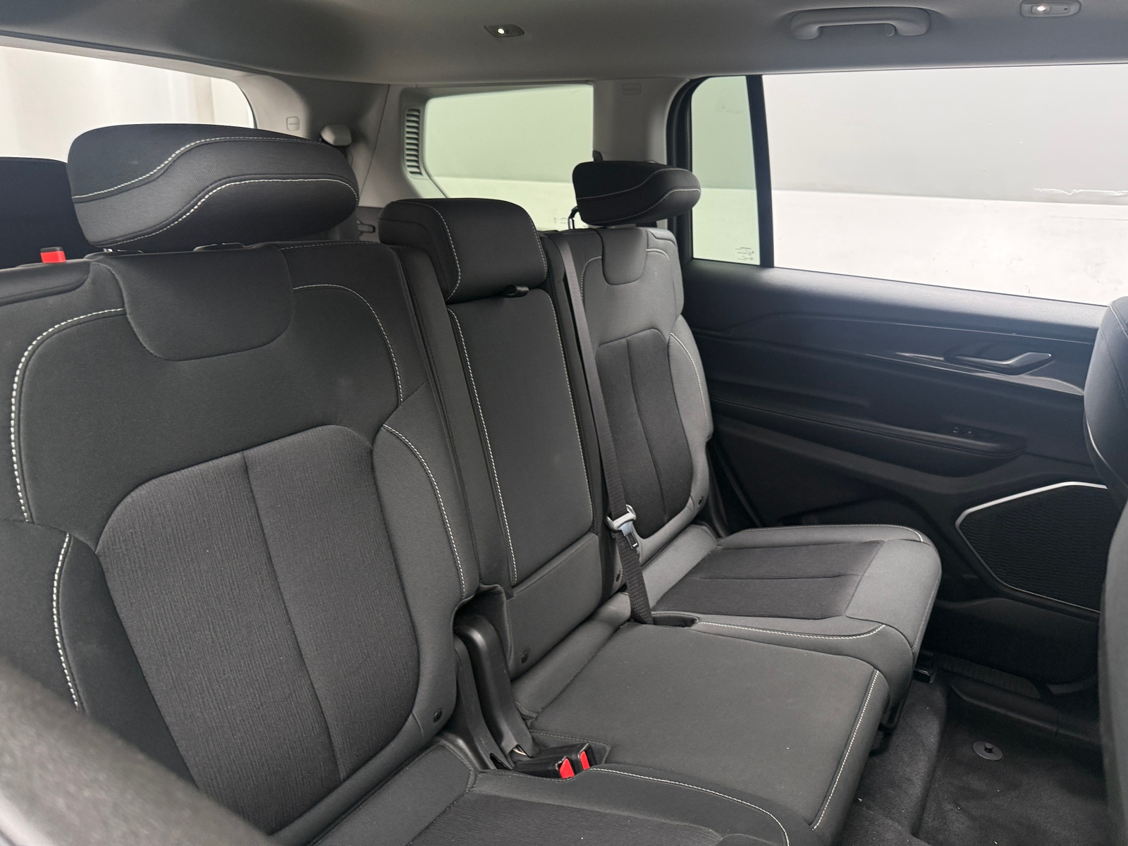 Thumbnail: 2021 Jeep Grand Cherokee L - 6