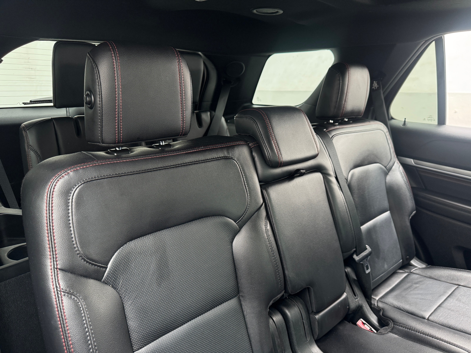 Thumbnail: 2019 Ford Explorer - 5