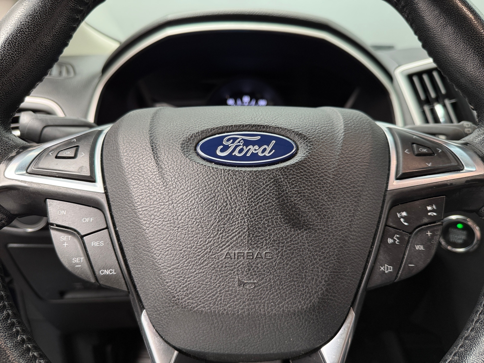 Thumbnail: 2018 Ford Edge - 4