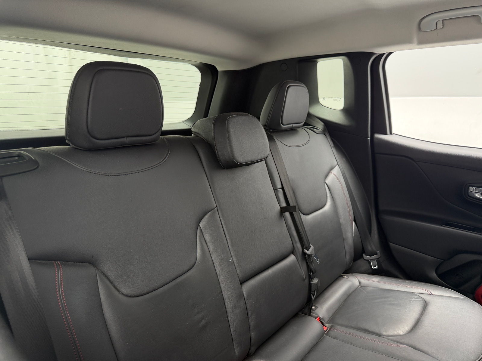 Thumbnail: 2016 Jeep Renegade - 5