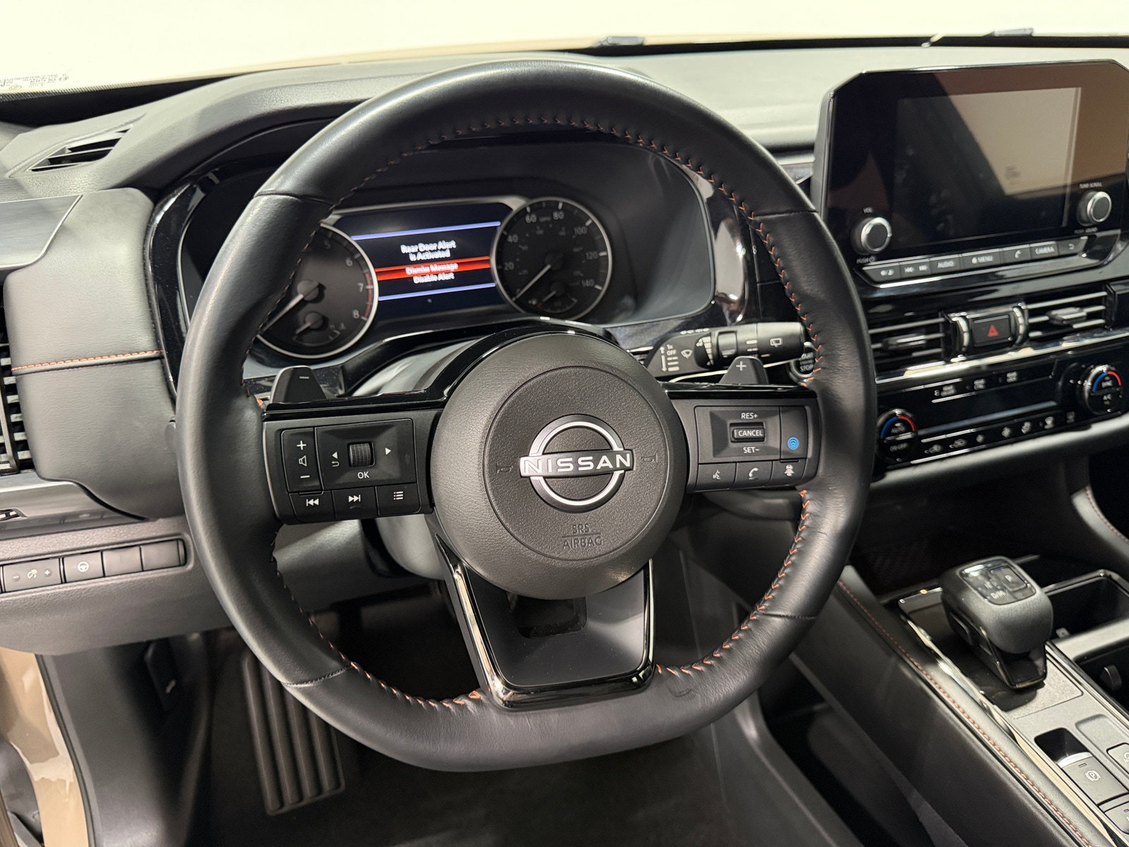 Thumbnail: 2023 Nissan Pathfinder - 4