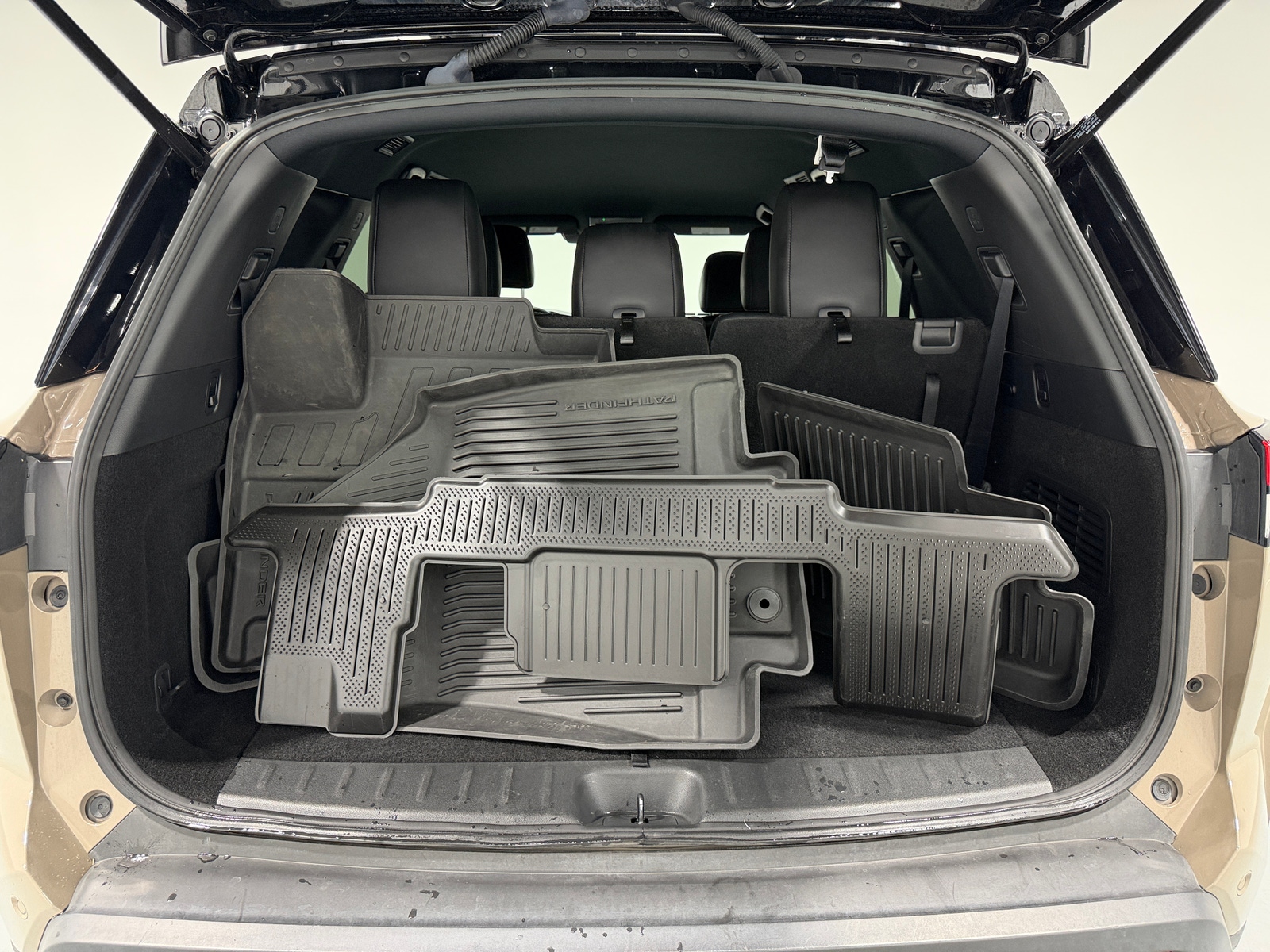 Thumbnail: 2023 Nissan Pathfinder - 6