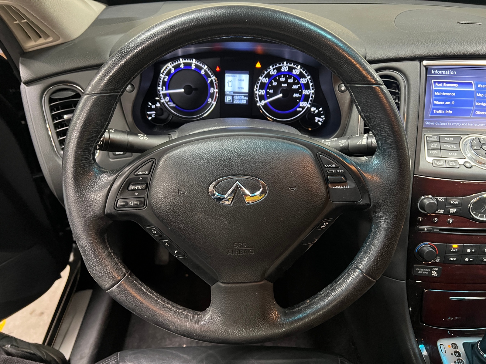 Thumbnail: 2017 INFINITI QX50 - 4