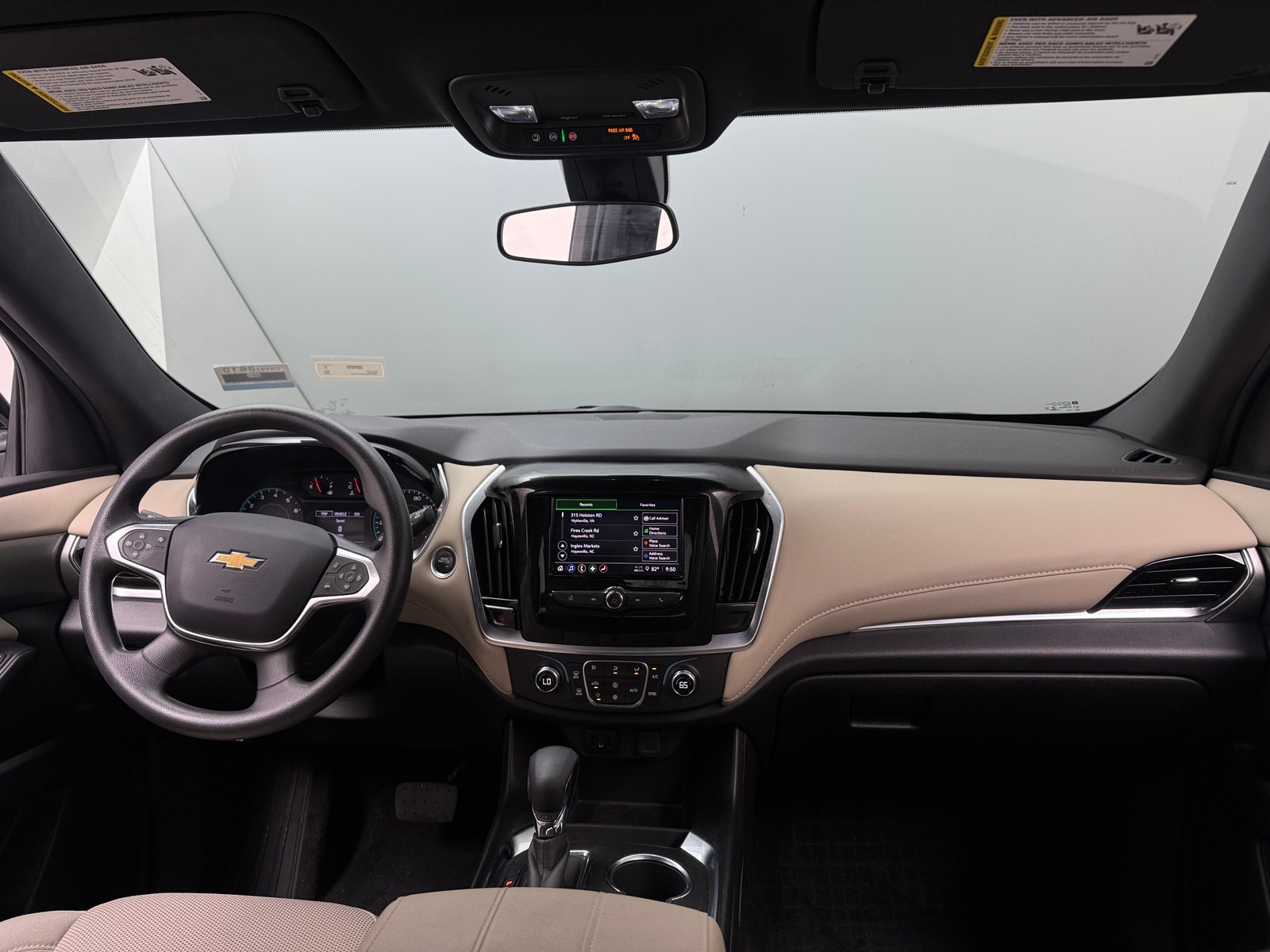 Thumbnail: 2022 Chevrolet Traverse - 3