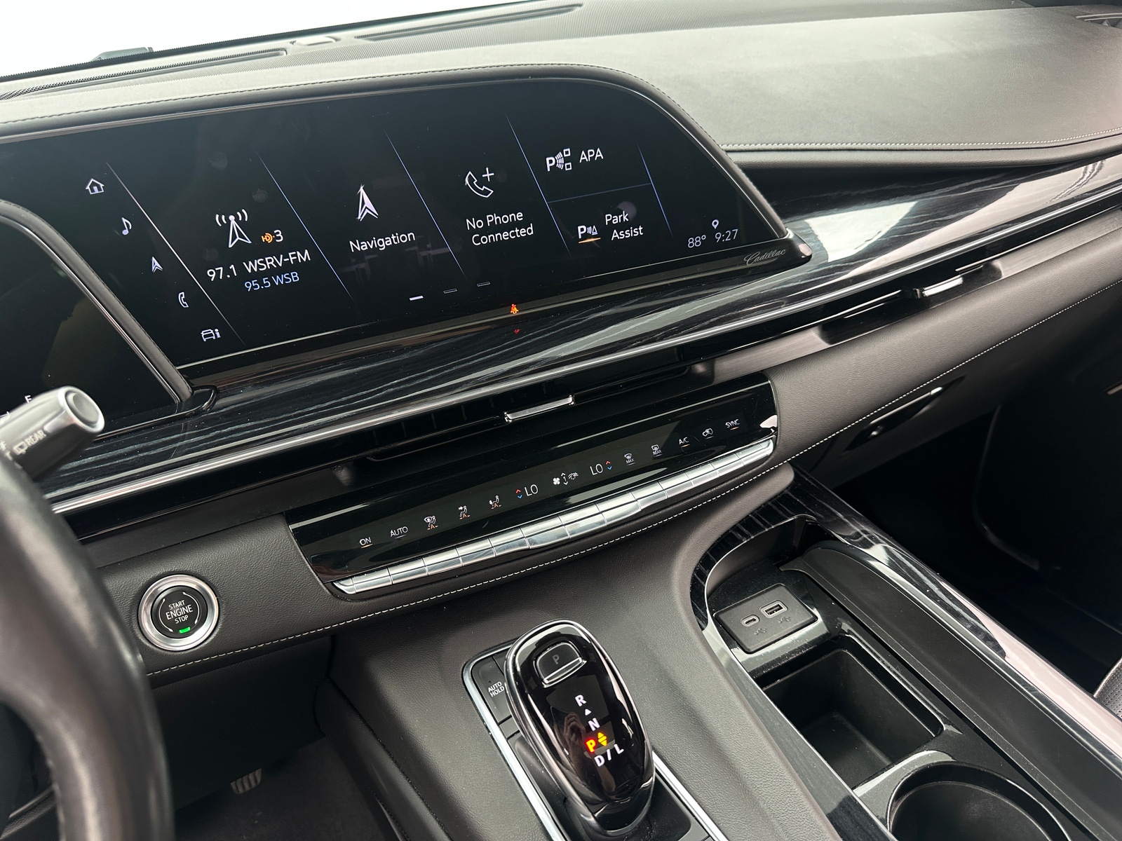 Thumbnail: 2021 Cadillac Escalade - 3