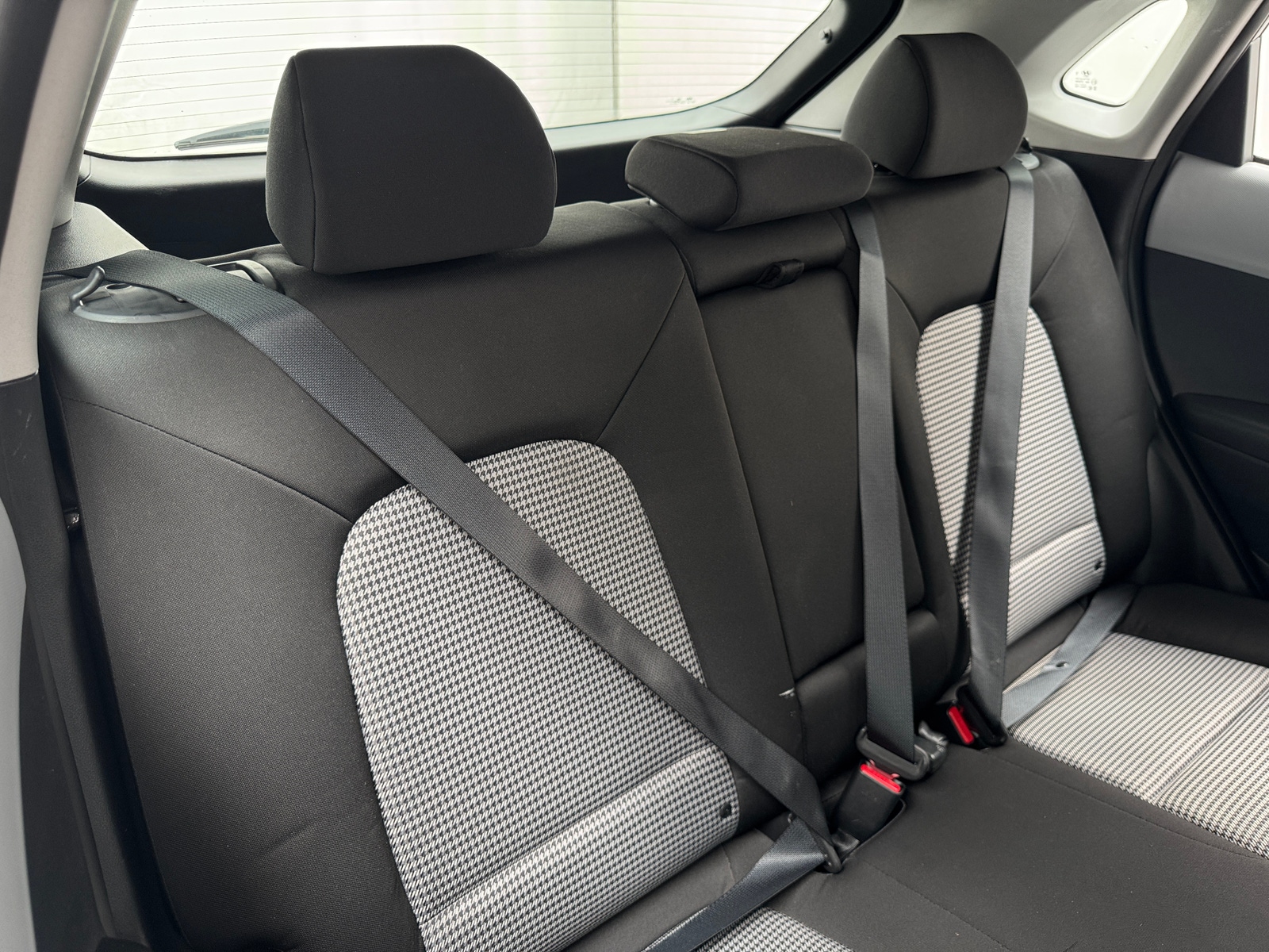 Thumbnail: 2020 Hyundai Kona - 6