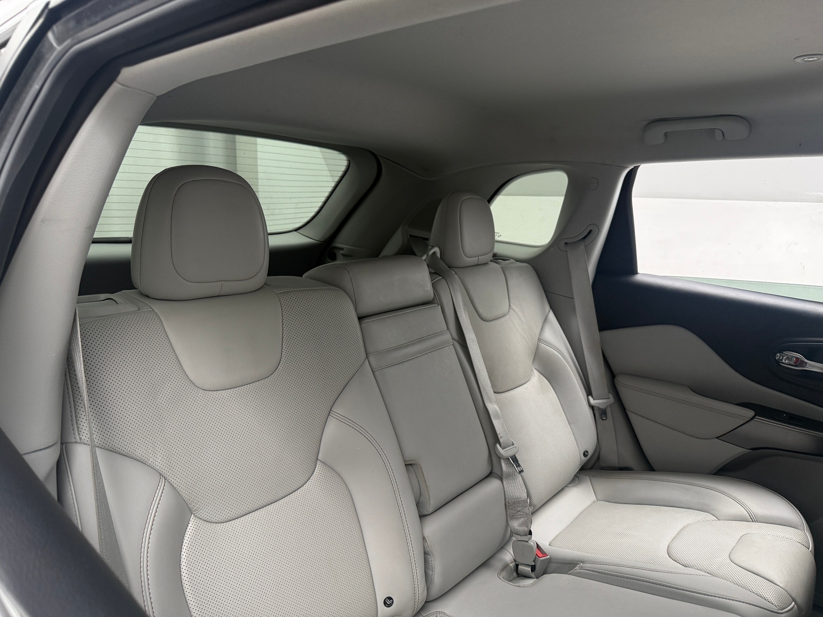Thumbnail: 2019 Jeep Cherokee - 5