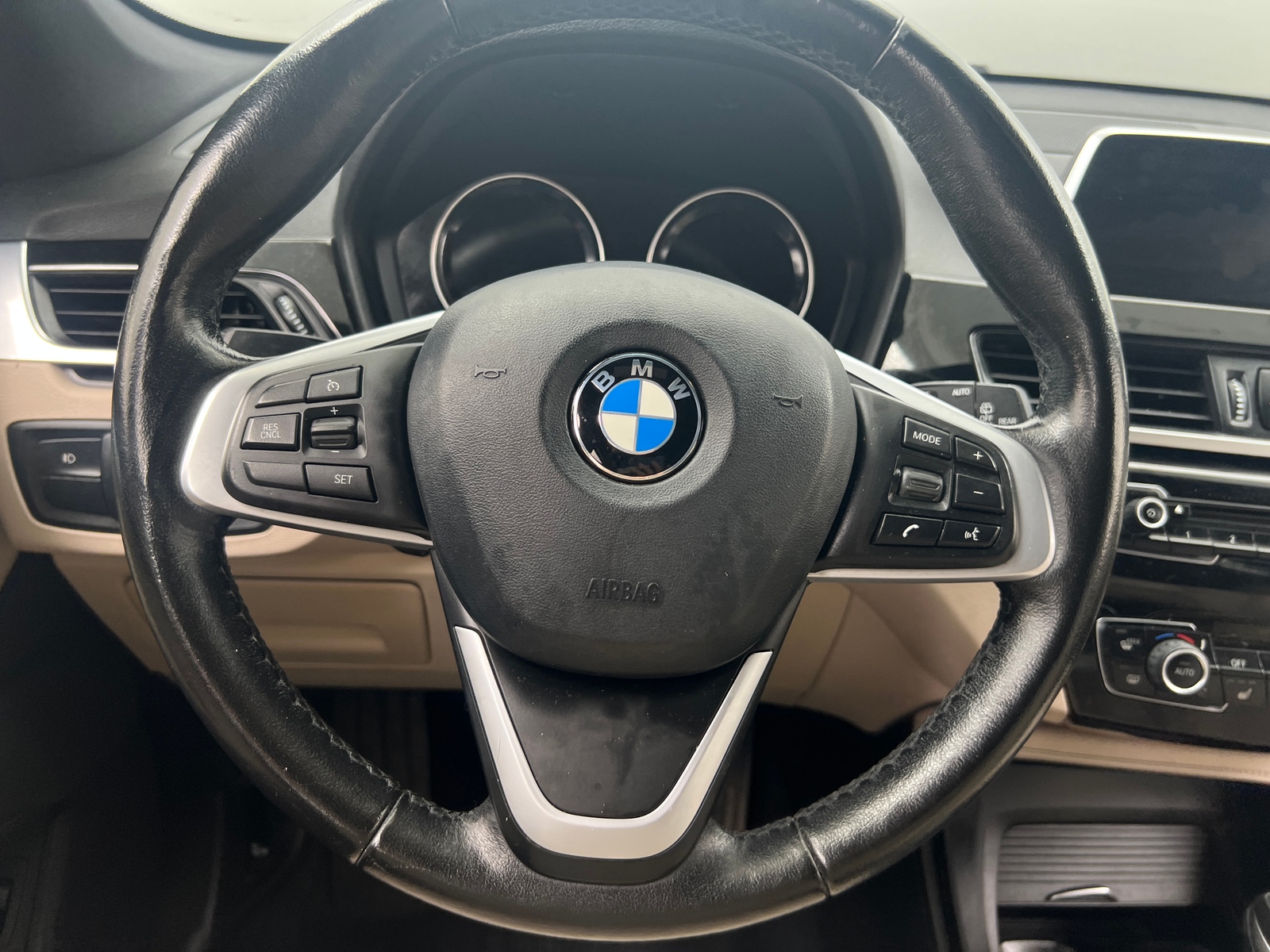 Thumbnail: 2018 BMW X1 - 4